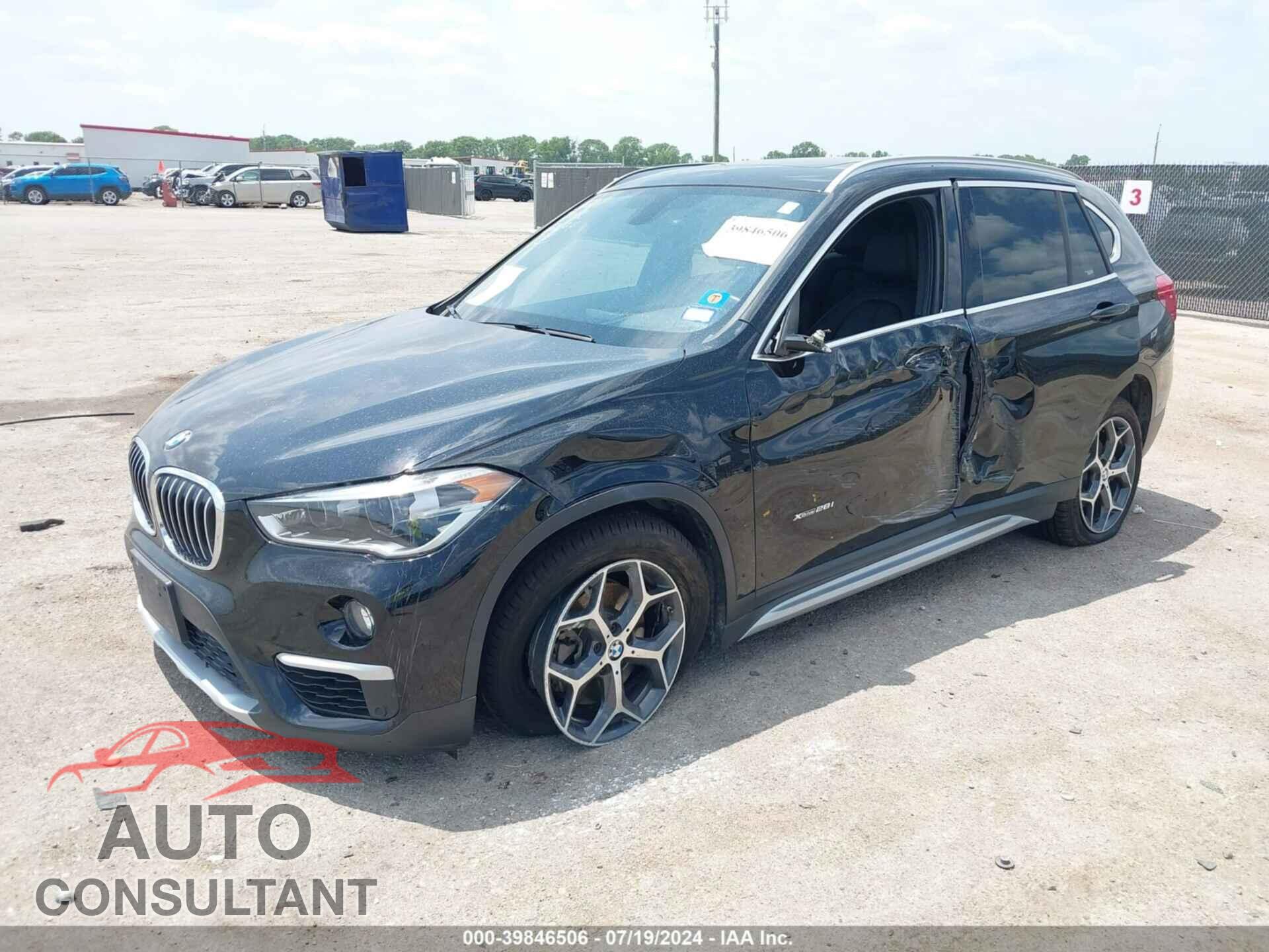 BMW X1 2017 - WBXHT3C36H5F84233