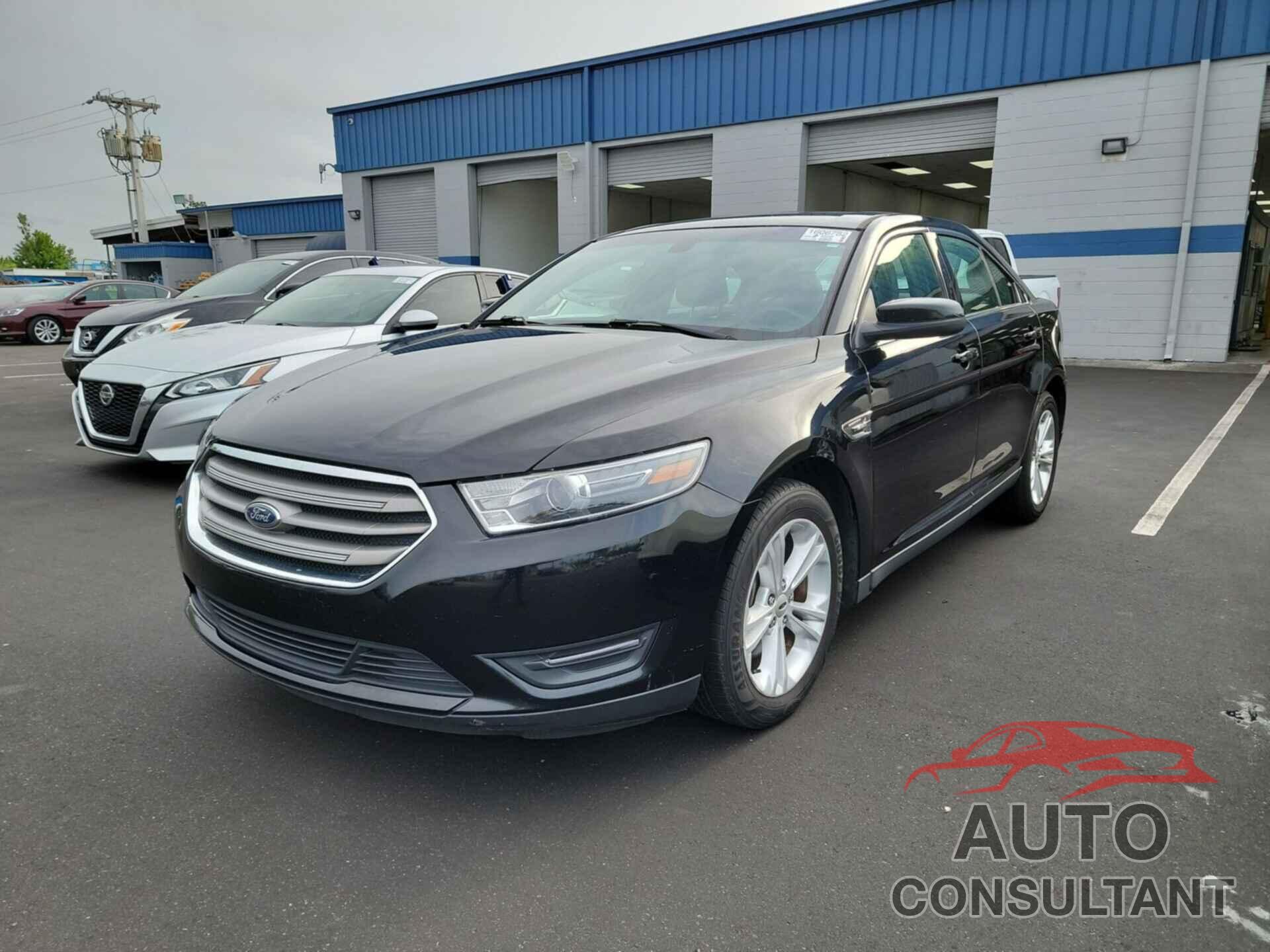 FORD TAURUS 2018 - 1FAHP2E86JG102720