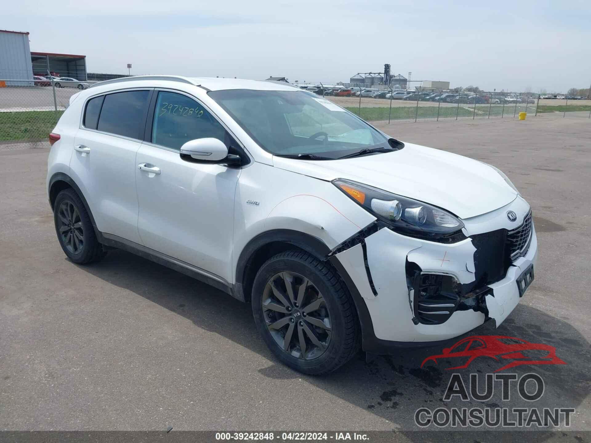 KIA SPORTAGE 2018 - KNDPNCAC3J7425215