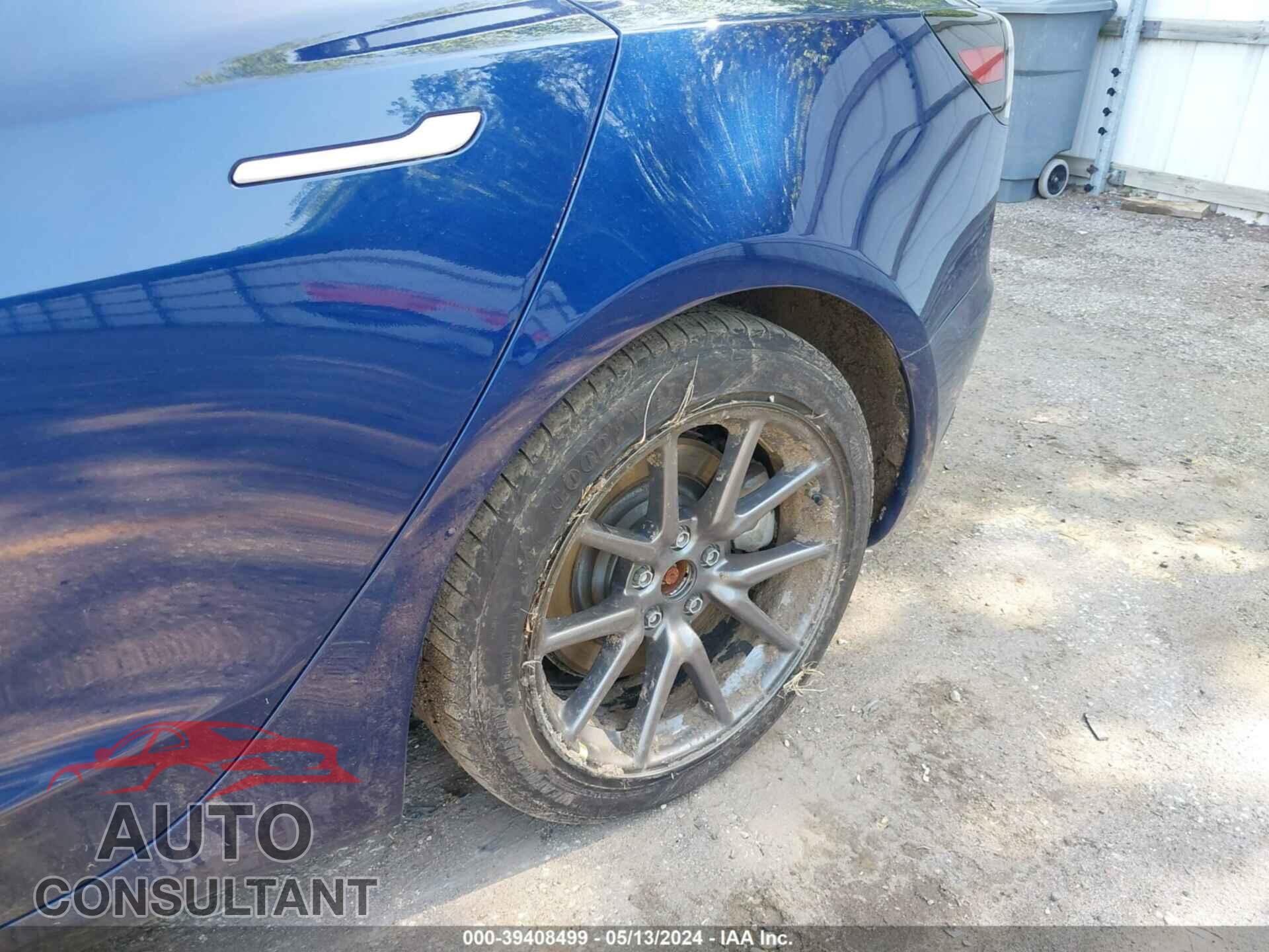 TESLA MODEL 3 2018 - 5YJ3E1EB3JF064972