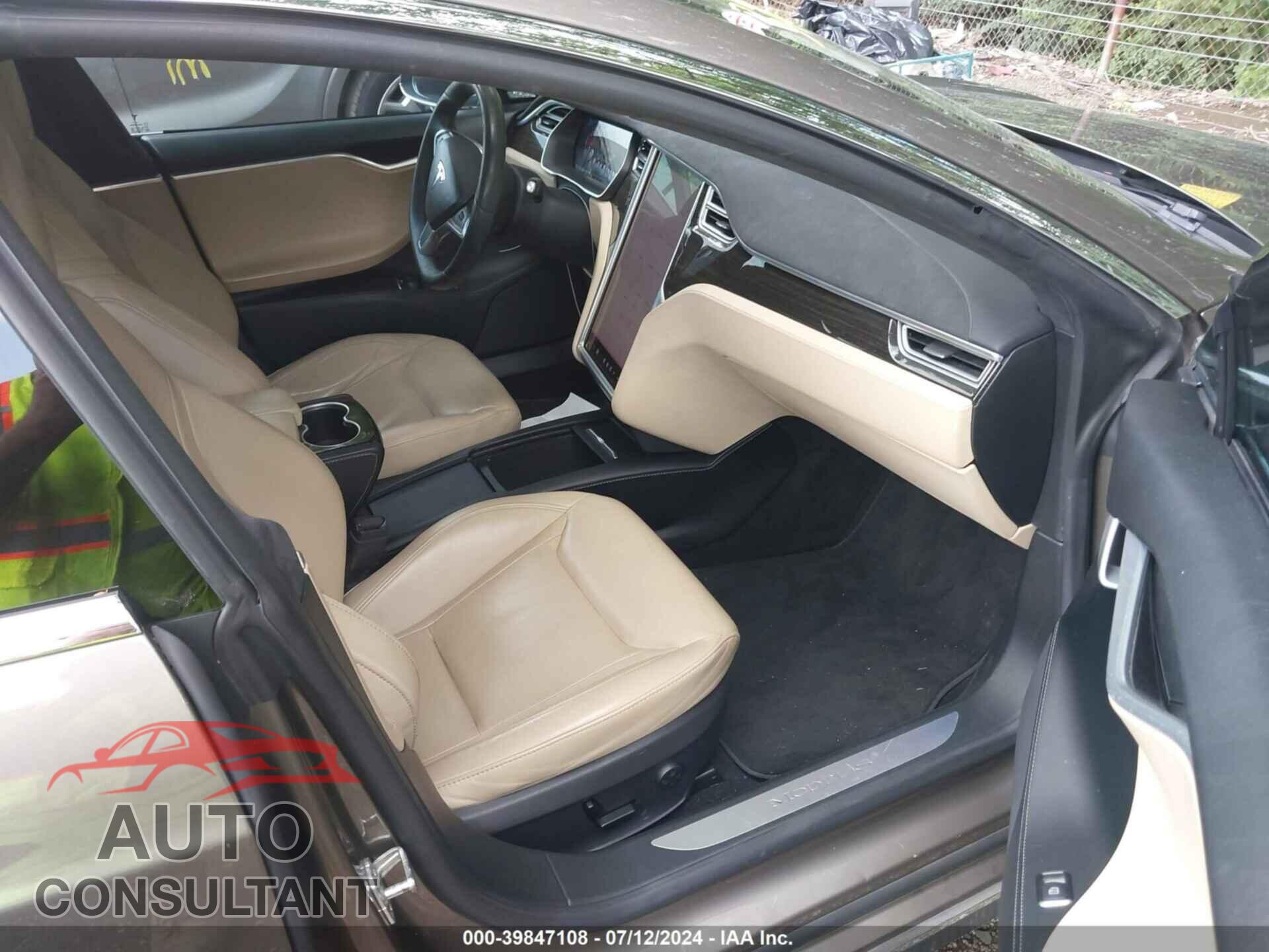 TESLA MODEL S 2016 - 5YJSA1E27GF133887
