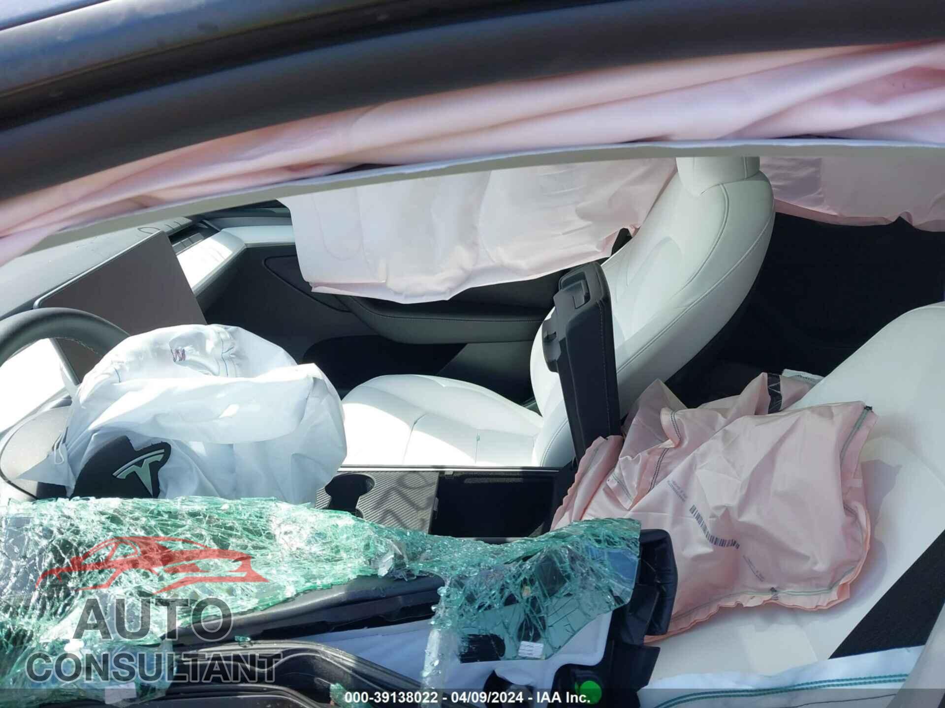 TESLA MODEL Y 2023 - 7SAYGDEF3PF780111