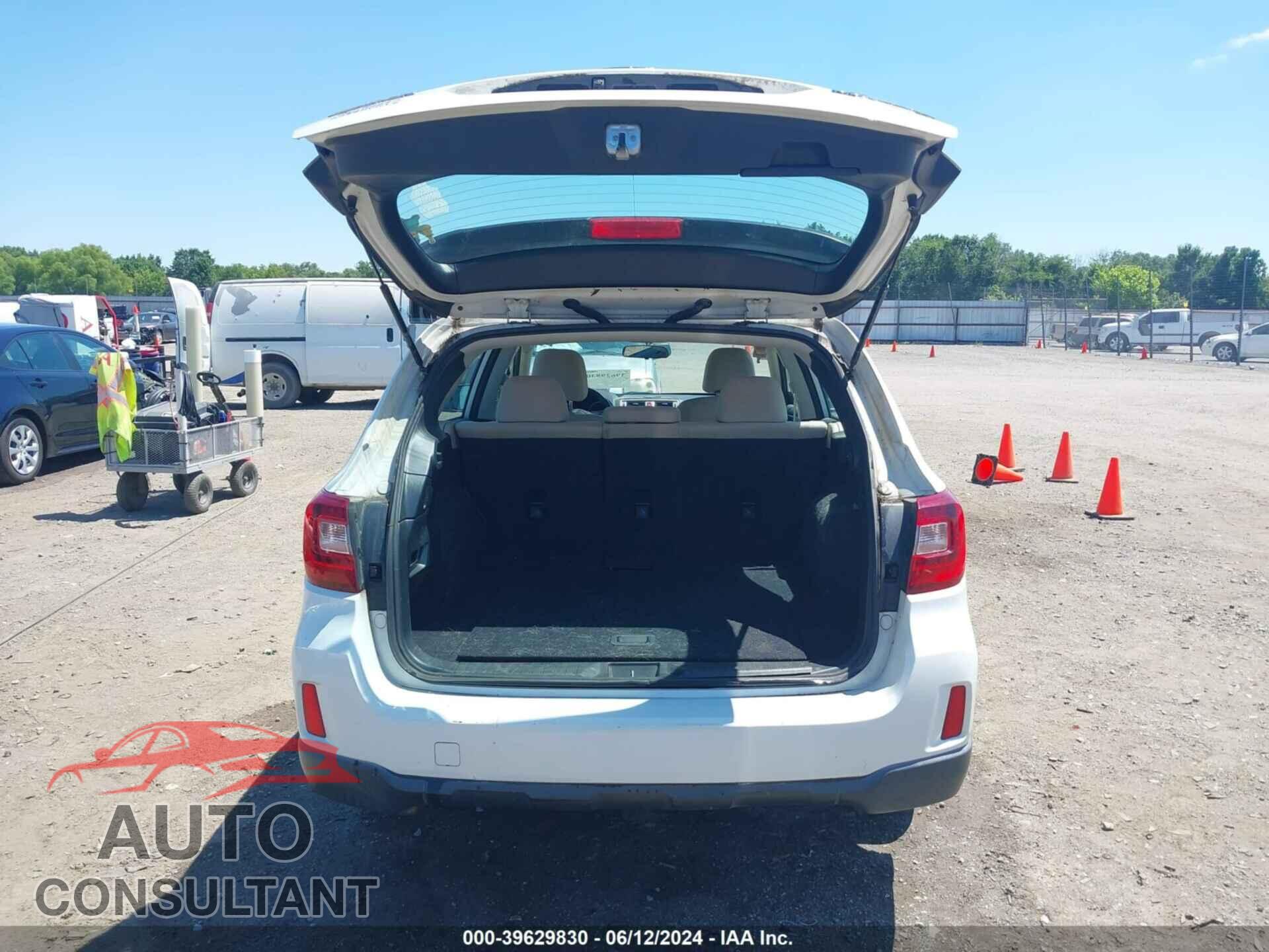 SUBARU OUTBACK 2017 - 4S4BSAAC4H3301975