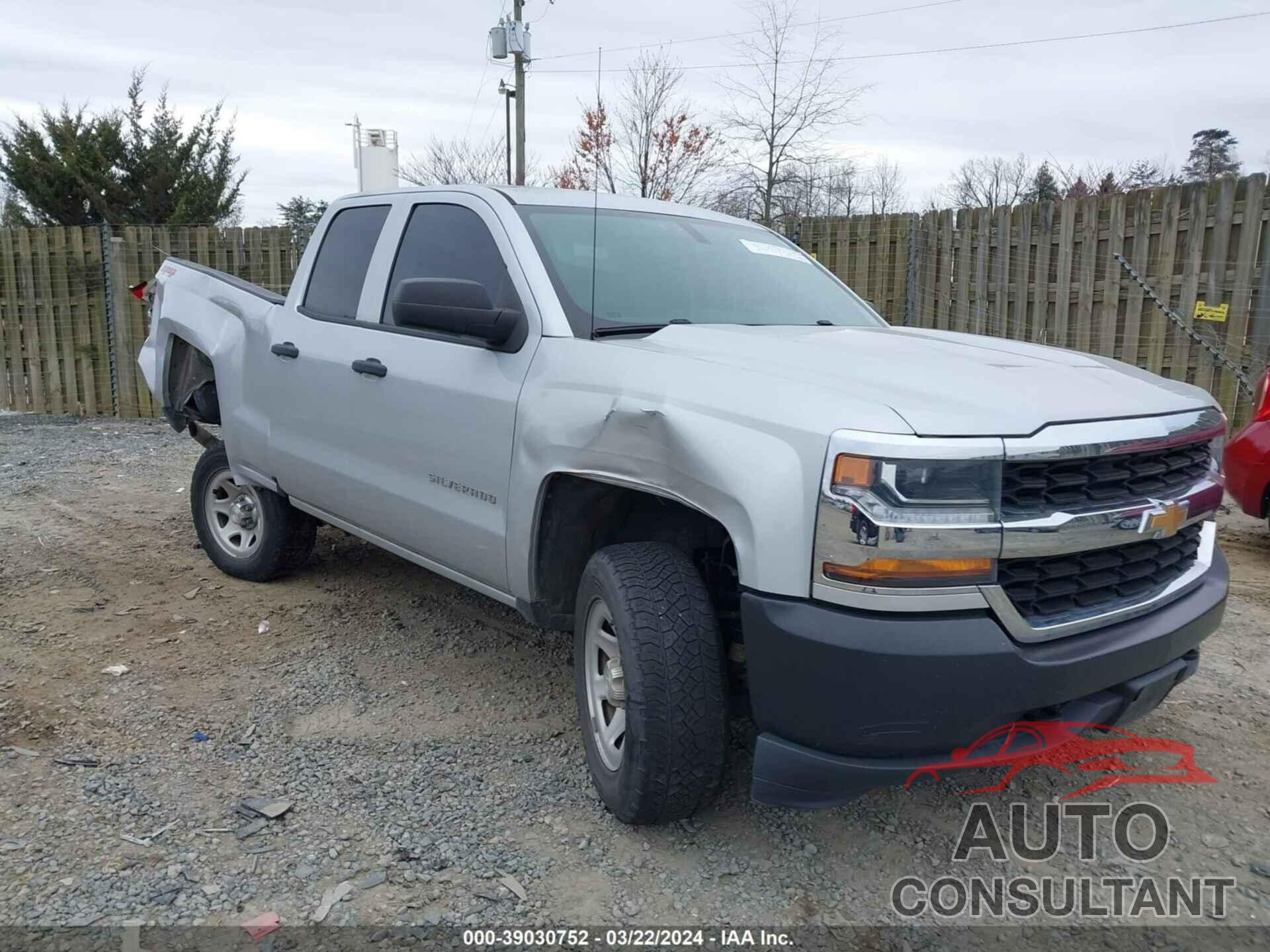 CHEVROLET SILVERADO 1500 2018 - 1GCVKNEC7JZ193843