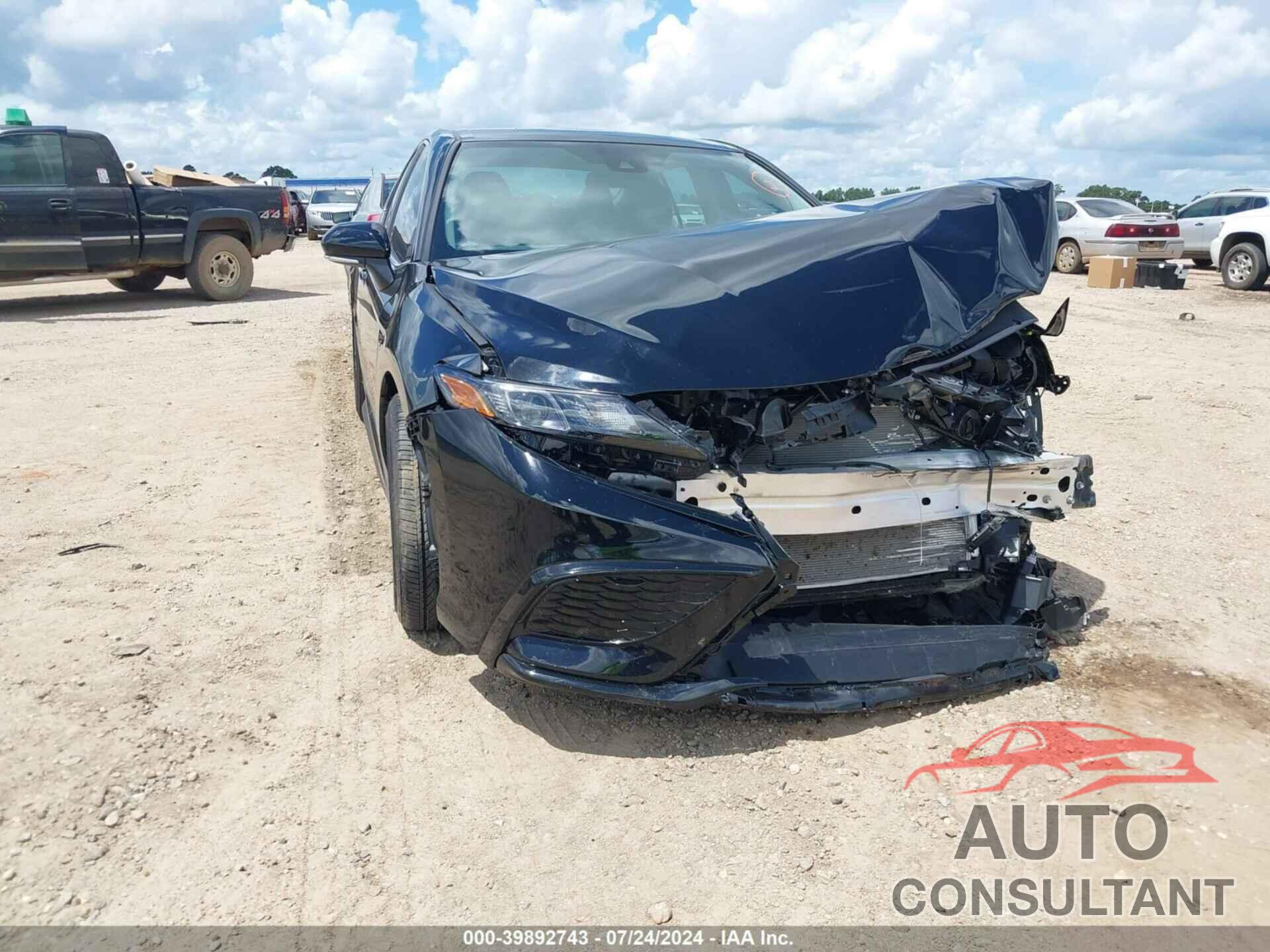 TOYOTA CAMRY 2024 - 4T1G11AKXRU213735