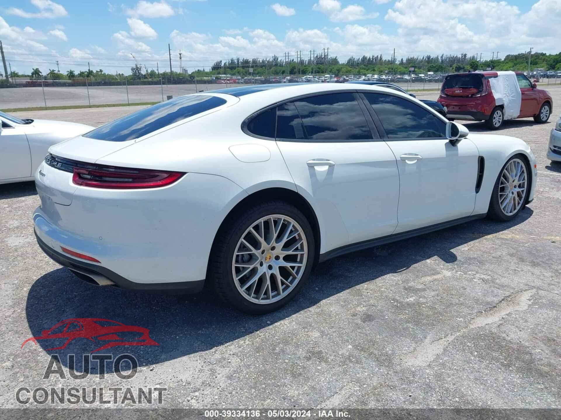 PORSCHE PANAMERA 2017 - WP0AA2A75HL104325