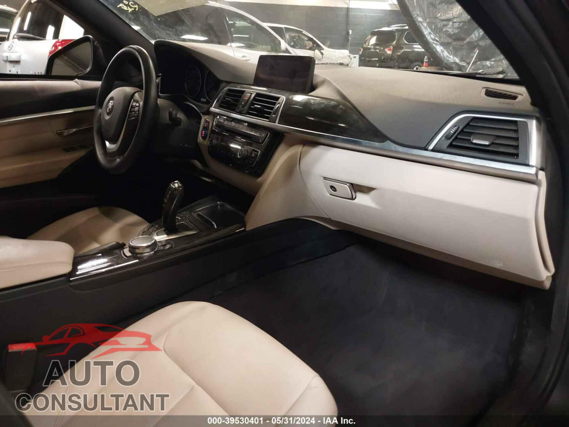 BMW 328I 2016 - WBA8E3G56GNU02803
