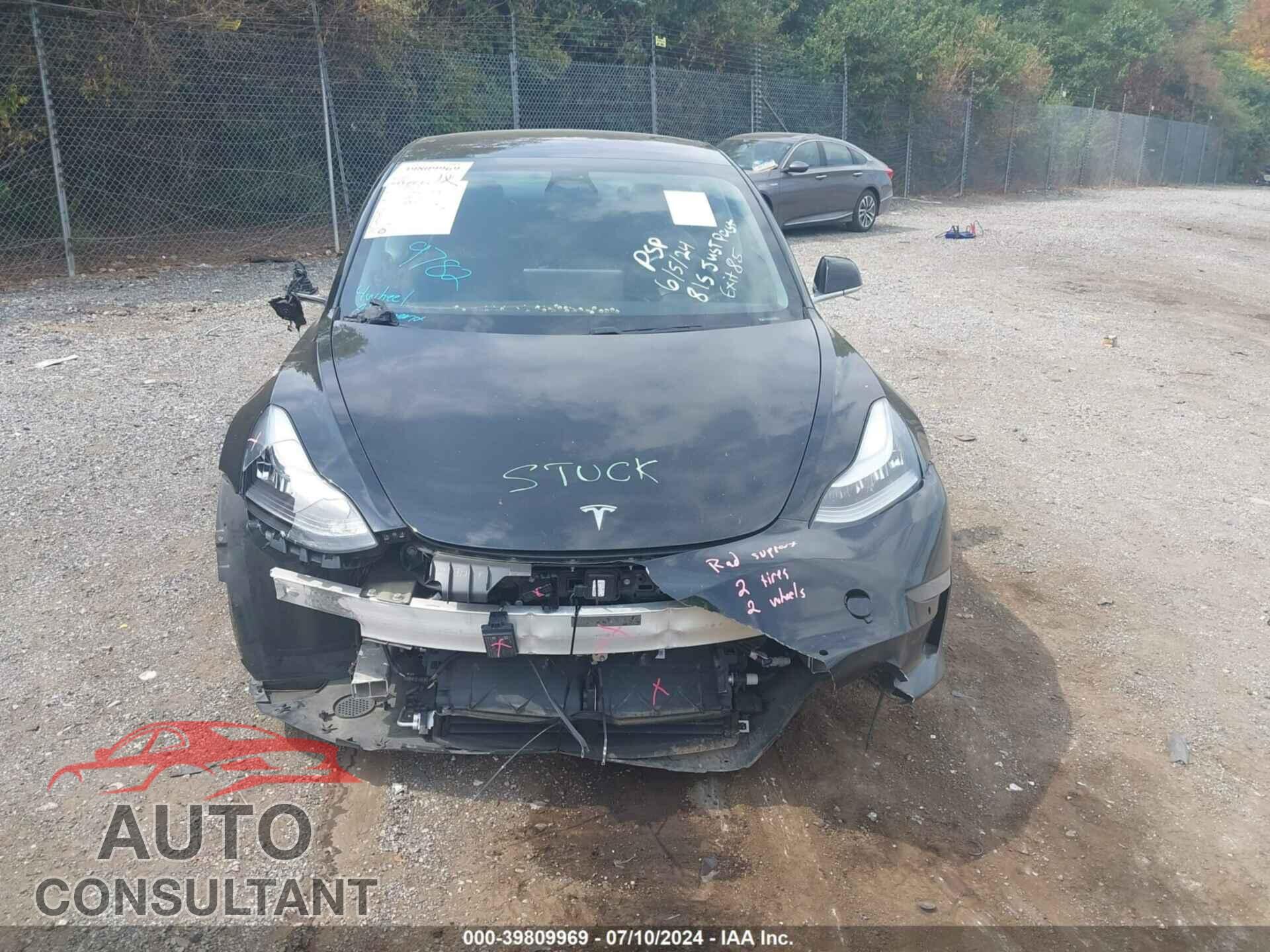 TESLA MODEL 3 2018 - 5YJ3E1EA1JF136453