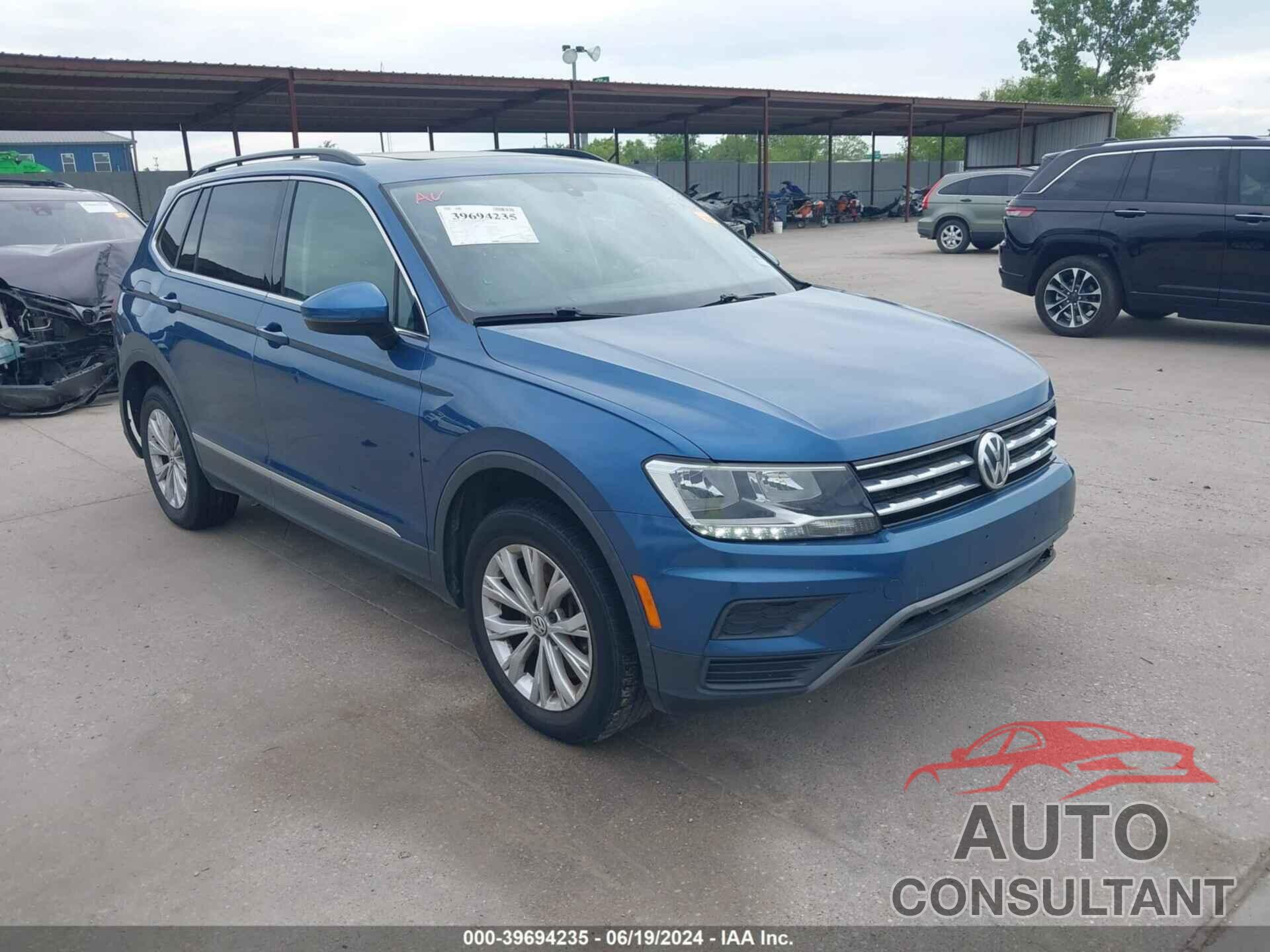 VOLKSWAGEN TIGUAN 2018 - 3VV2B7AX7JM181959