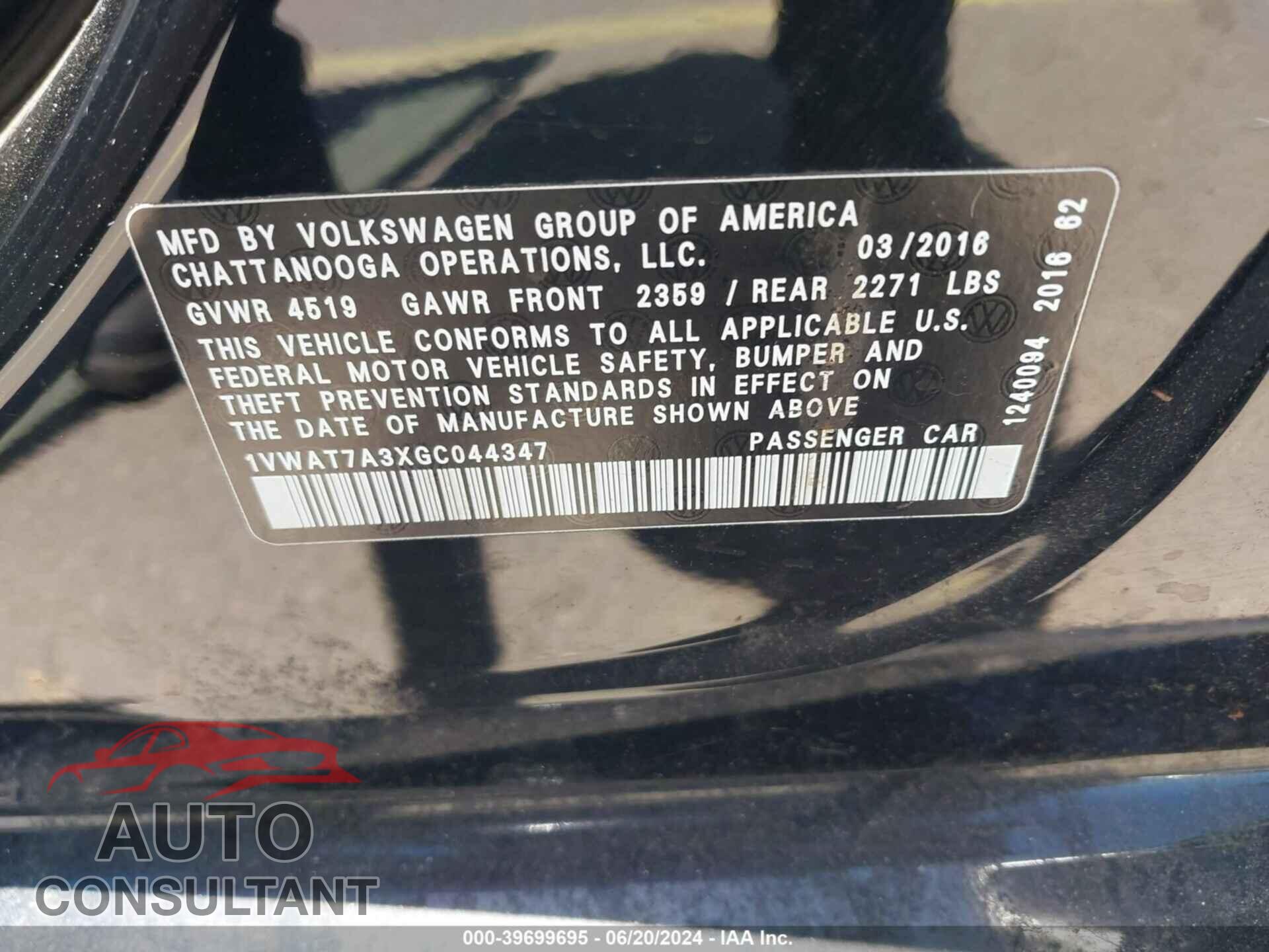 VOLKSWAGEN PASSAT 2016 - 1VWAT7A3XGC044347