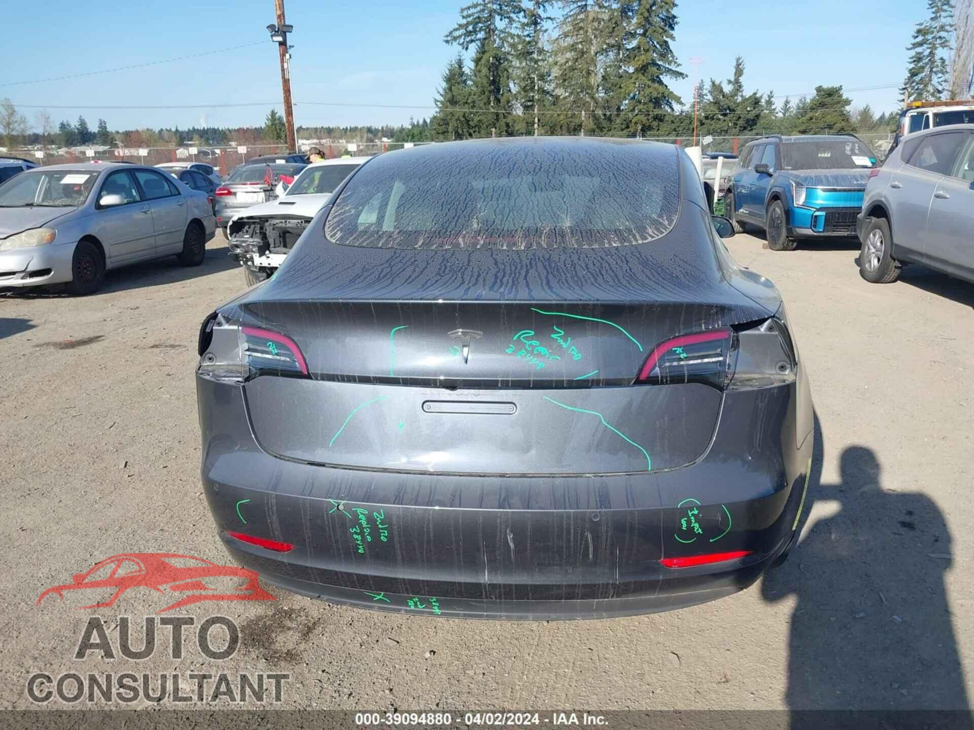 TESLA MODEL 3 2022 - 5YJ3E1EA5NF298057