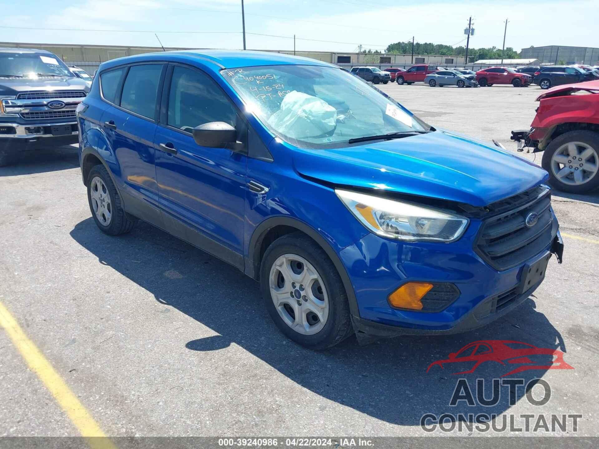 FORD ESCAPE 2017 - 1FMCU0F77HUE94721