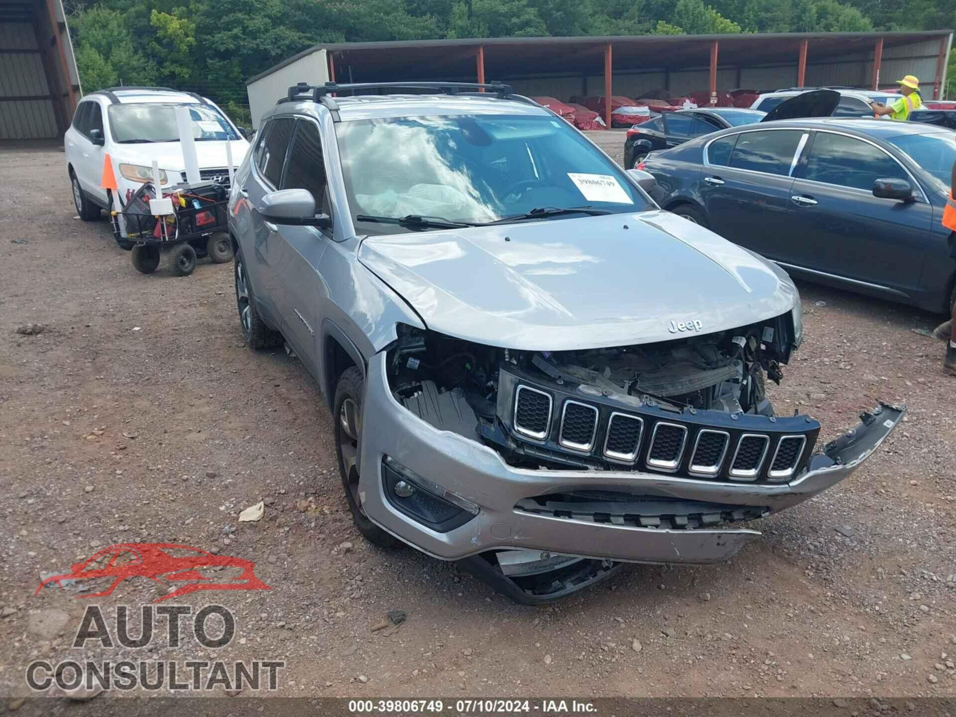 JEEP COMPASS 2018 - 3C4NJDBB4JT366346