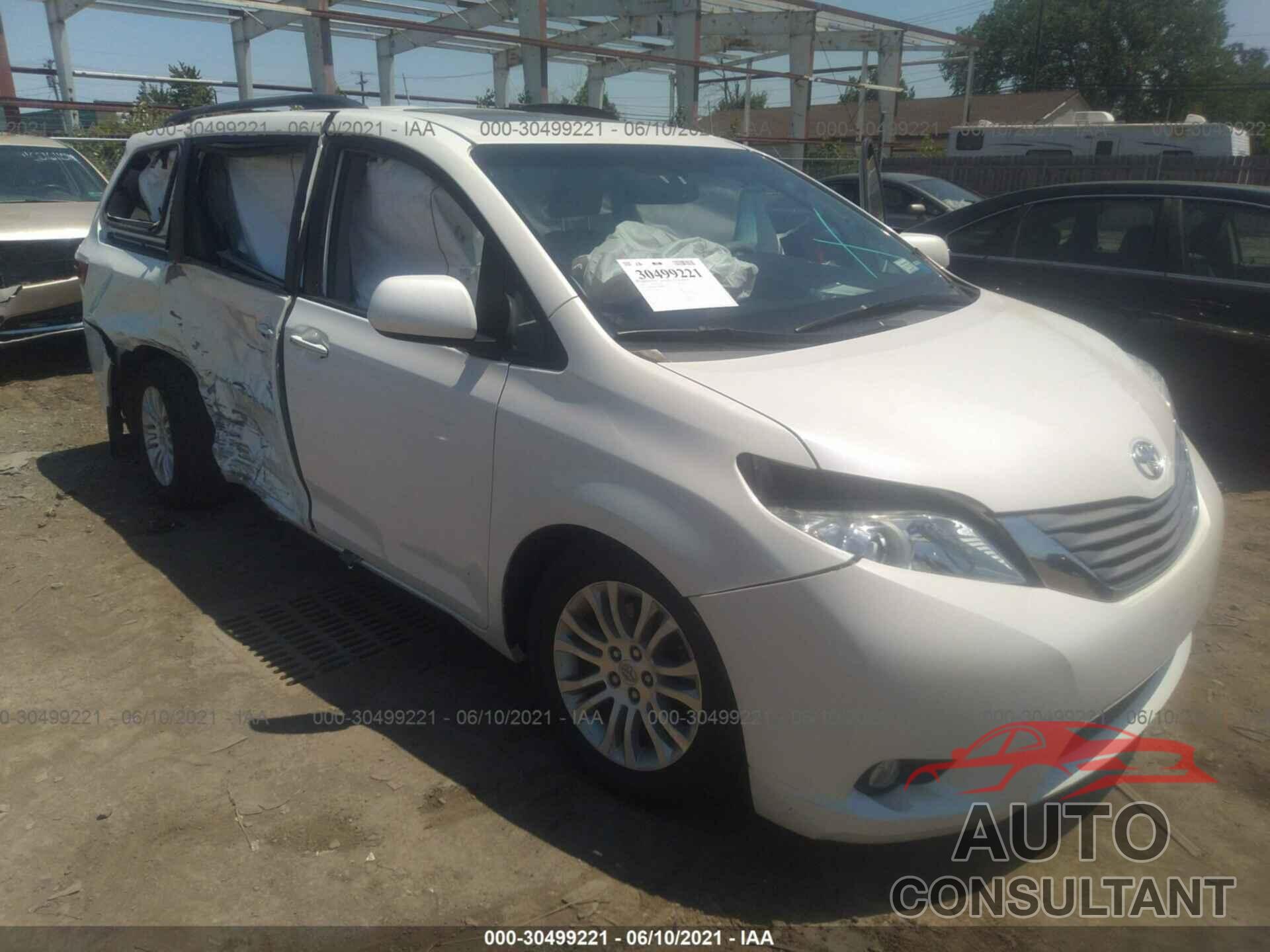 TOYOTA SIENNA 2016 - 5TDYK3DC5GS752965