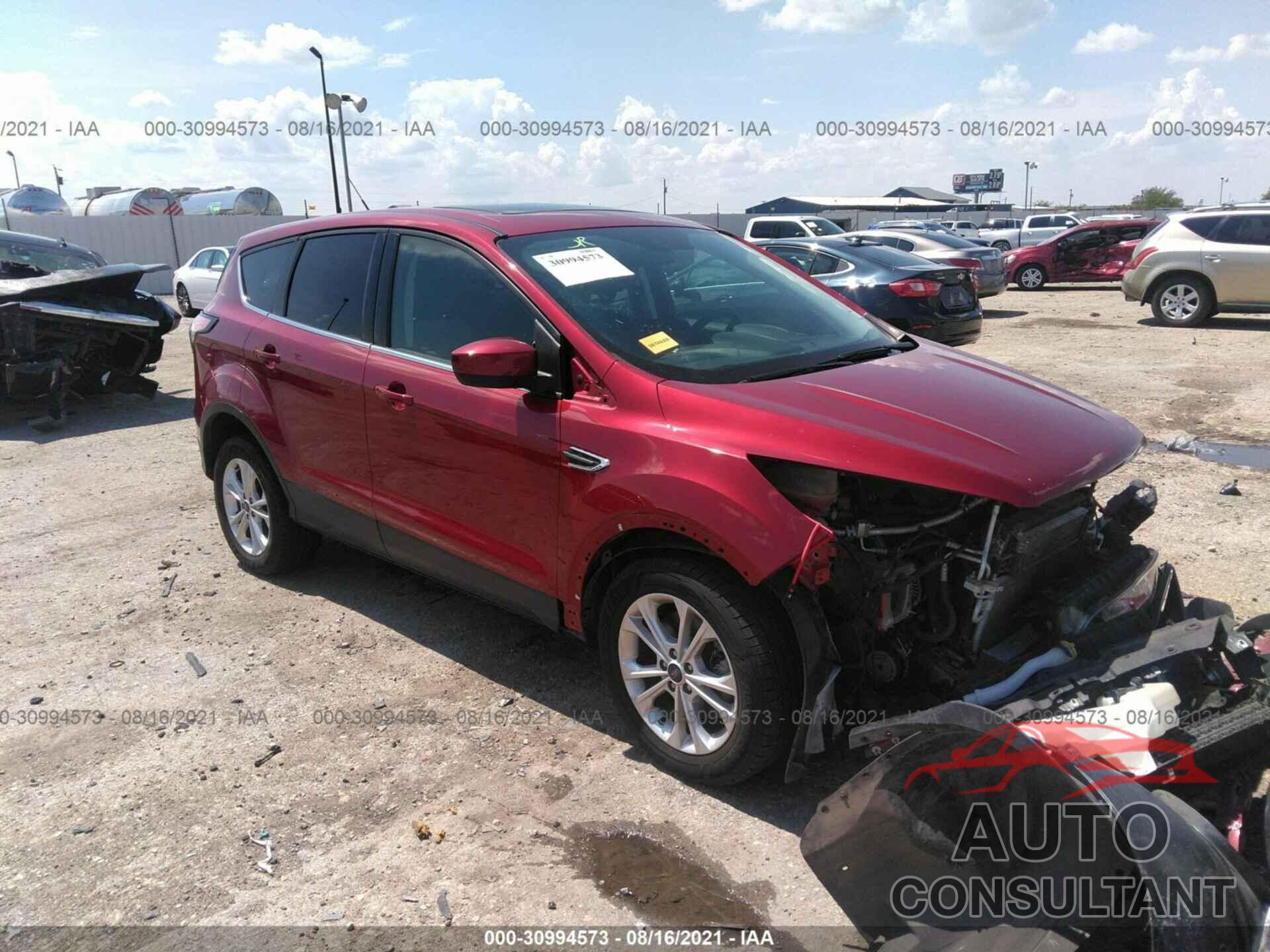 FORD ESCAPE 2017 - 1FMCU0G98HUB67910