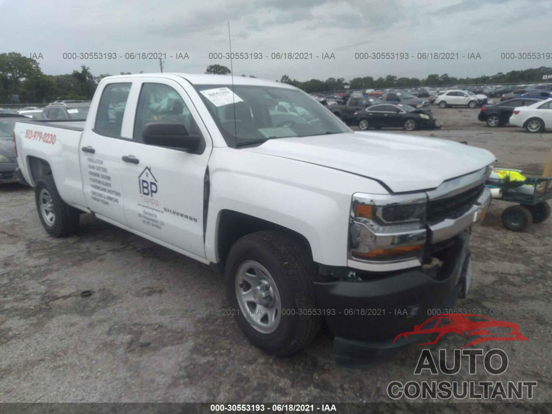 CHEVROLET SILVERADO 1500 2018 - 1GCRCNEH1JZ244876