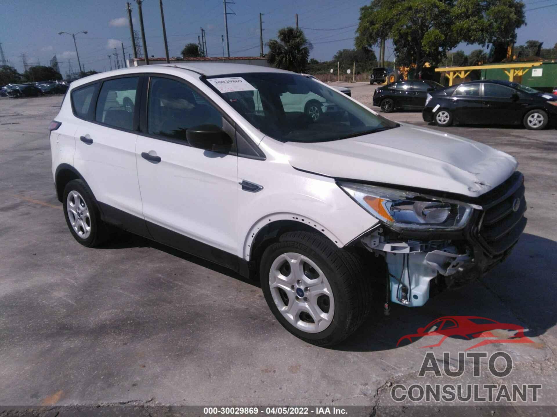FORD ESCAPE 2017 - 1FMCU0F70HUC54216