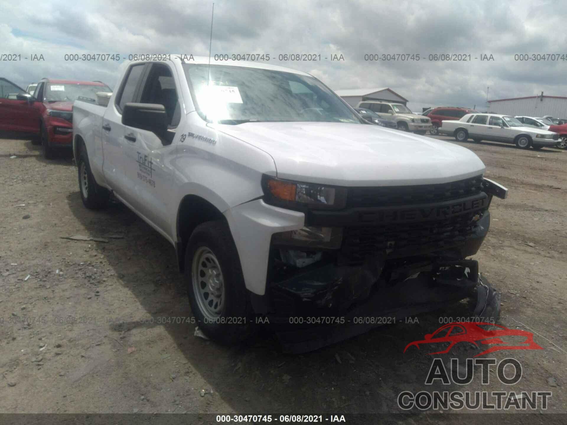 CHEVROLET SILVERADO 1500 2019 - 1GCRWAEH8KZ383680