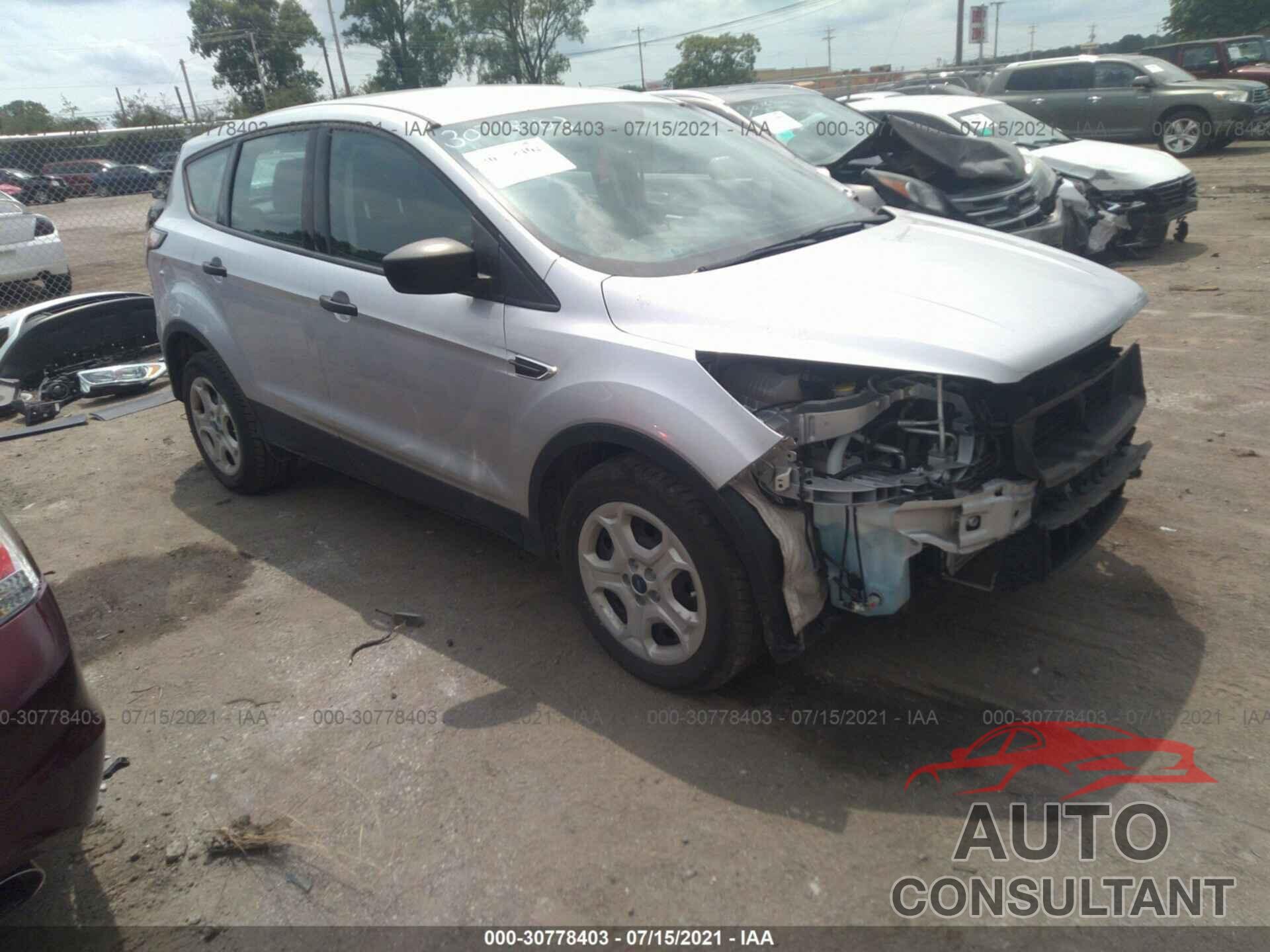 FORD ESCAPE 2017 - 1FMCU0F77HUD21121