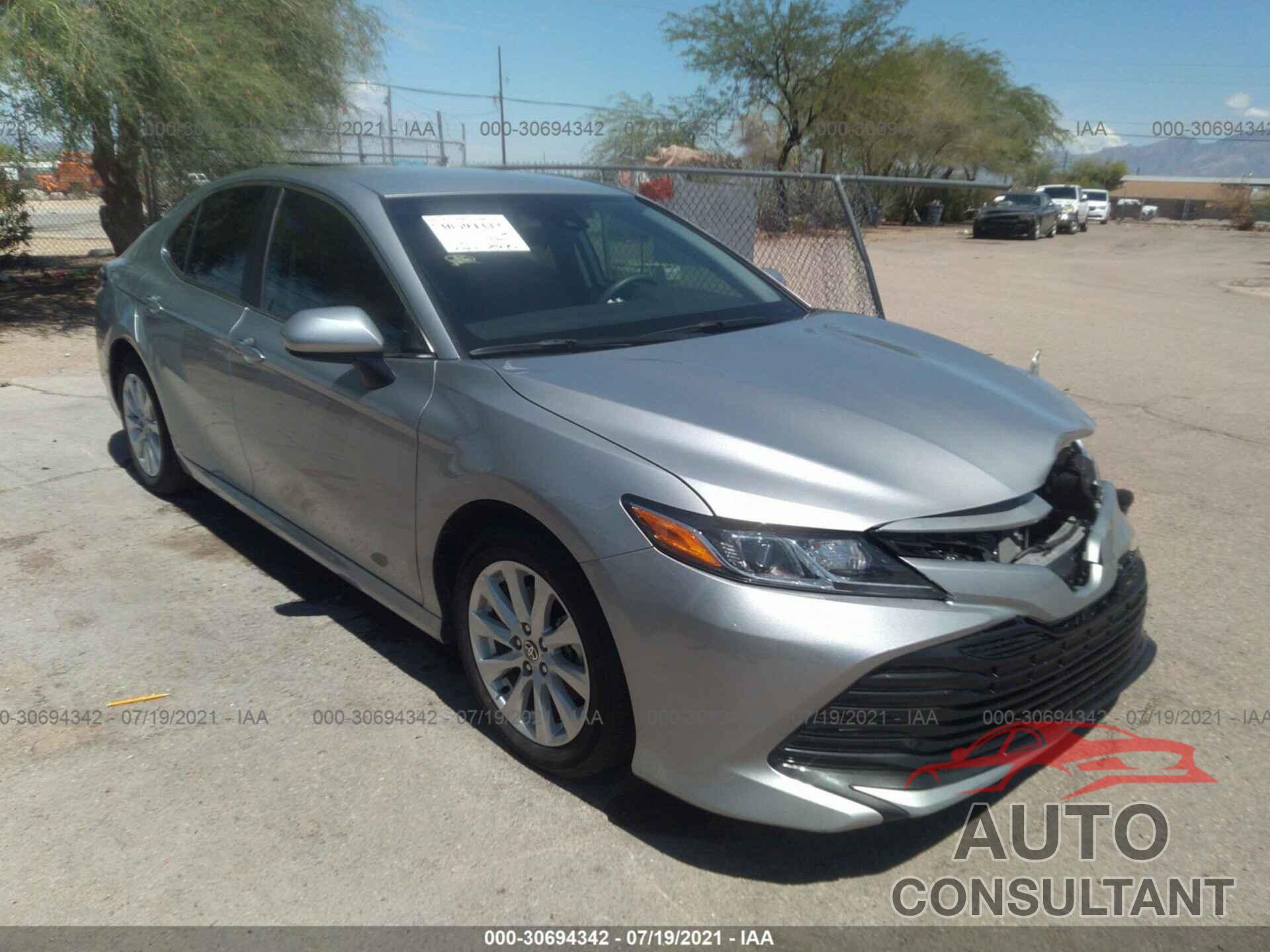 TOYOTA CAMRY 2020 - 4T1C11AK1LU386629