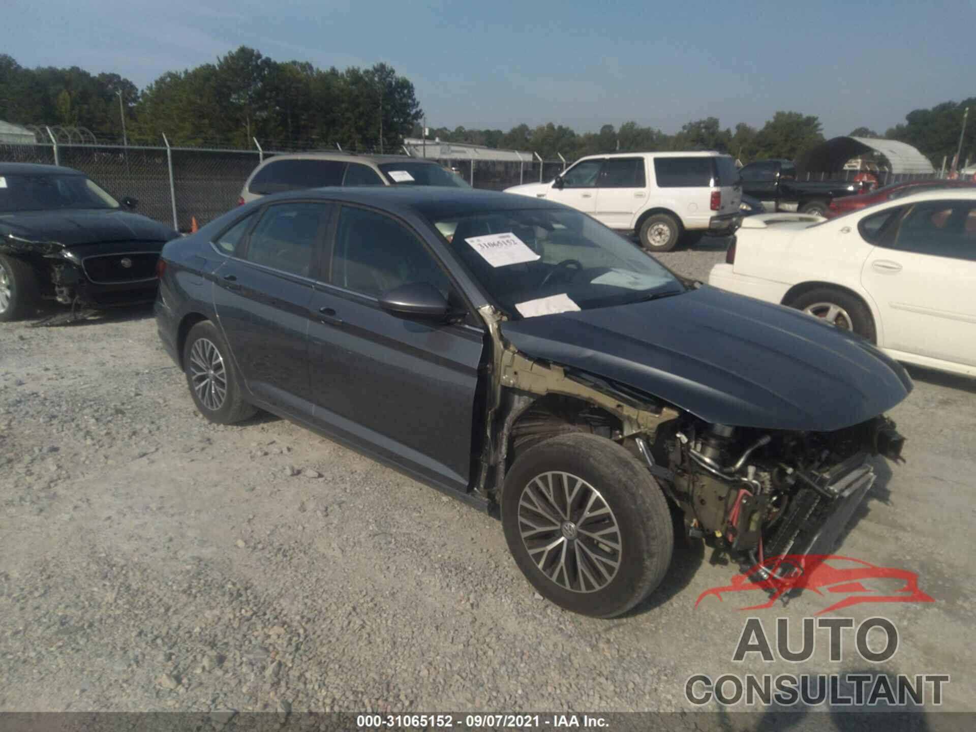 VOLKSWAGEN JETTA 2019 - 3VWE57BU4KM204443