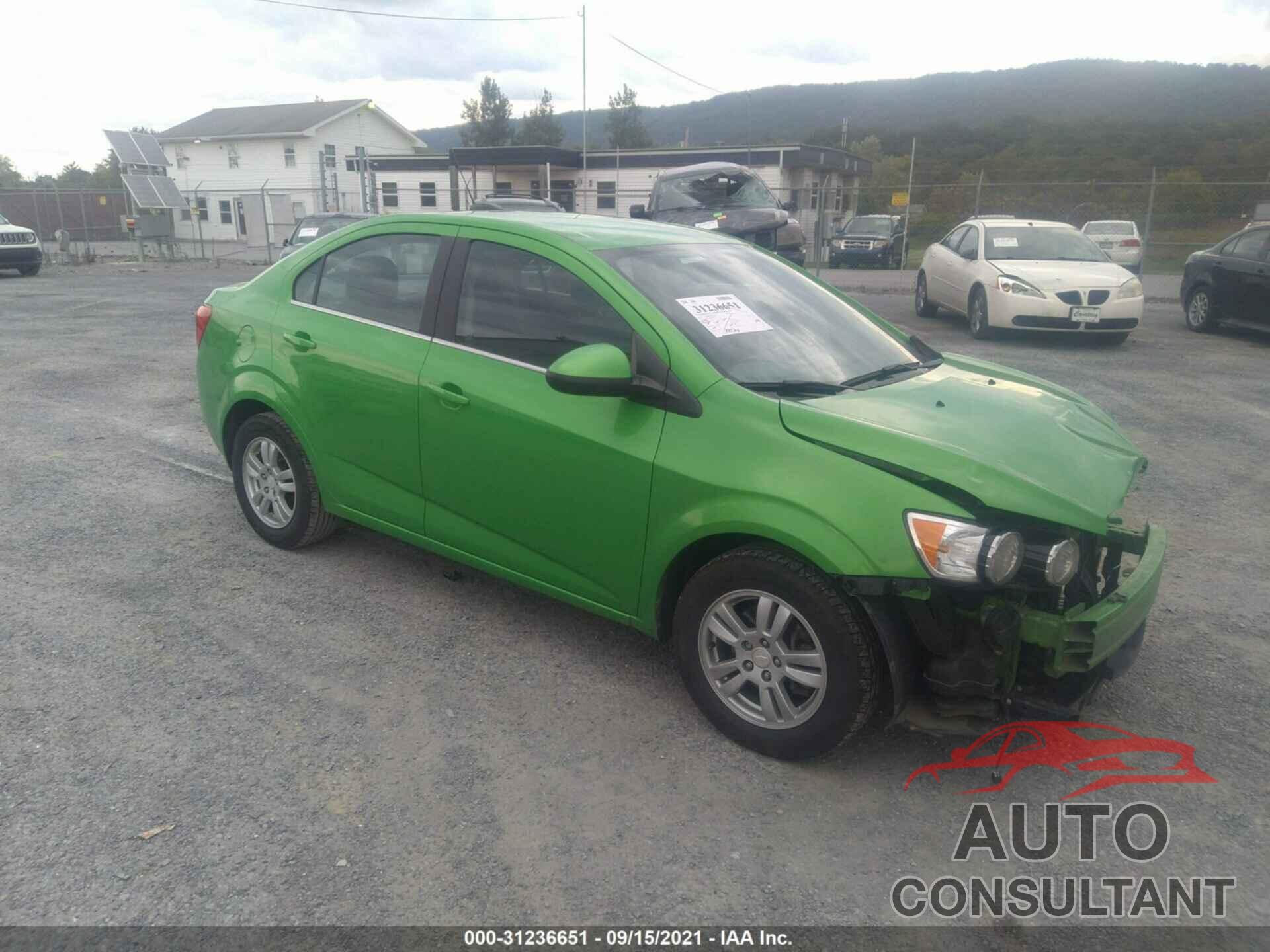 CHEVROLET SONIC 2016 - 1G1JC5SH5G4127902