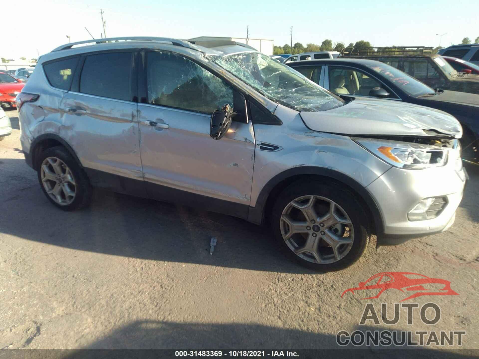 FORD ESCAPE 2018 - 1FMCU0J9XJUC86234