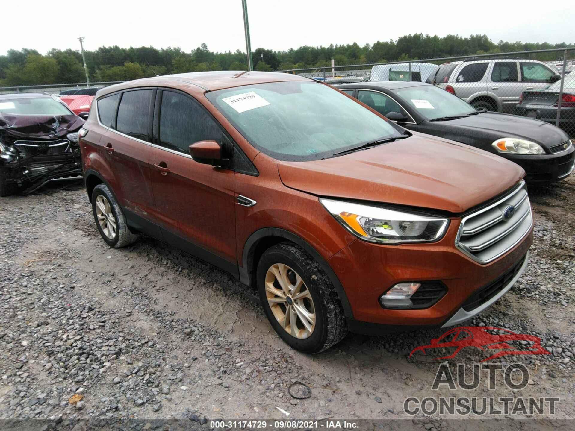FORD ESCAPE 2017 - 1FMCU0GD1HUE86022