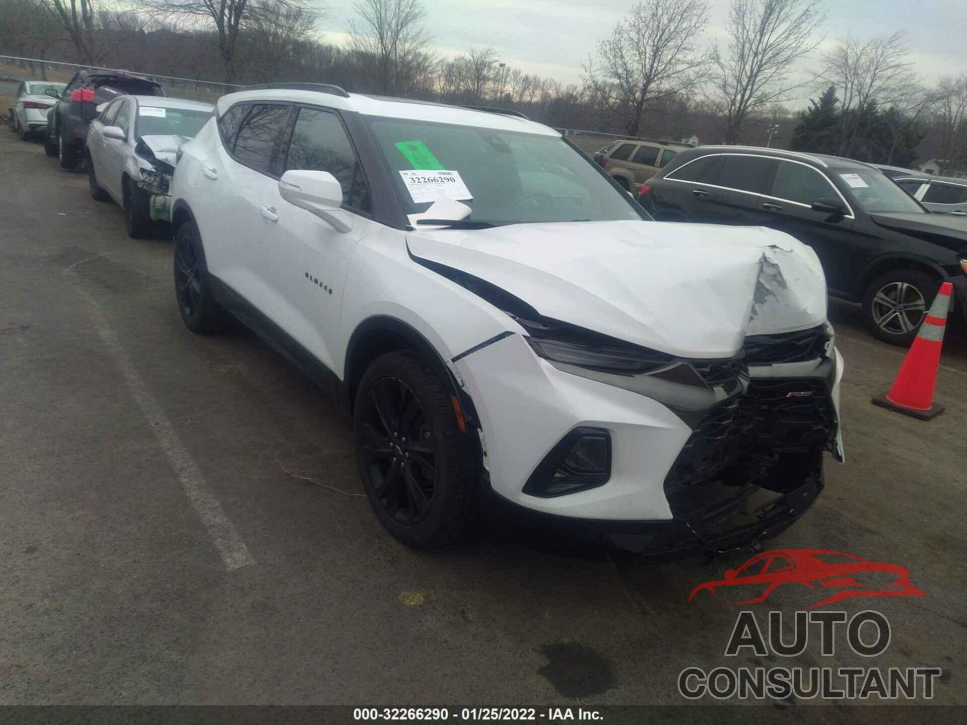 CHEVROLET BLAZER 2019 - 3GNKBJRS5KS677979