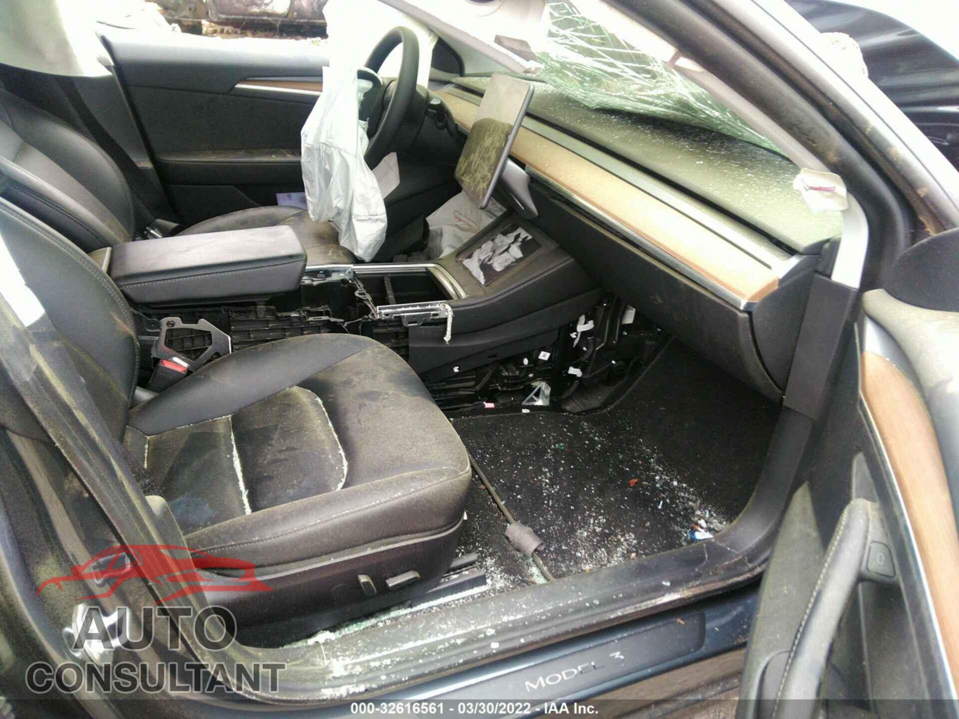 TESLA MODEL 3 2021 - 5YJ3E1EB6MF048978