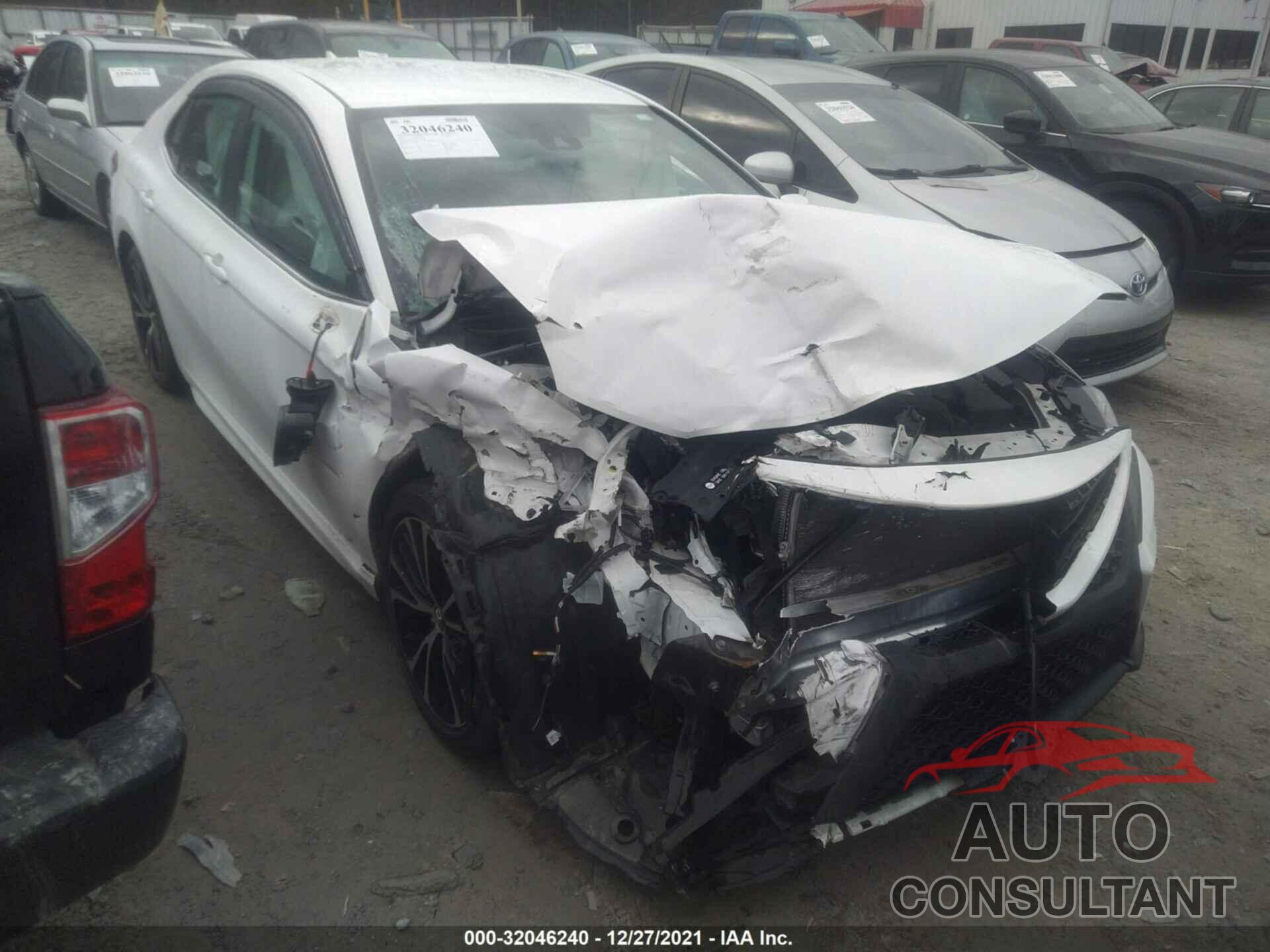 TOYOTA CAMRY 2019 - 4T1B11HK1KU832505