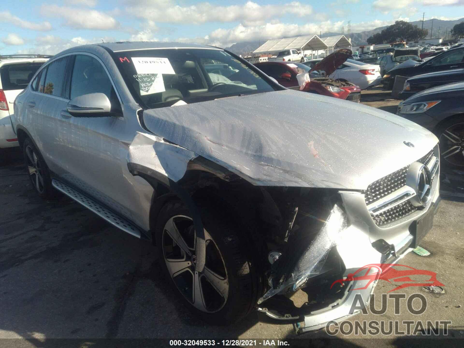 MERCEDES-BENZ GLC 2019 - WDC0J4KB3KF551455