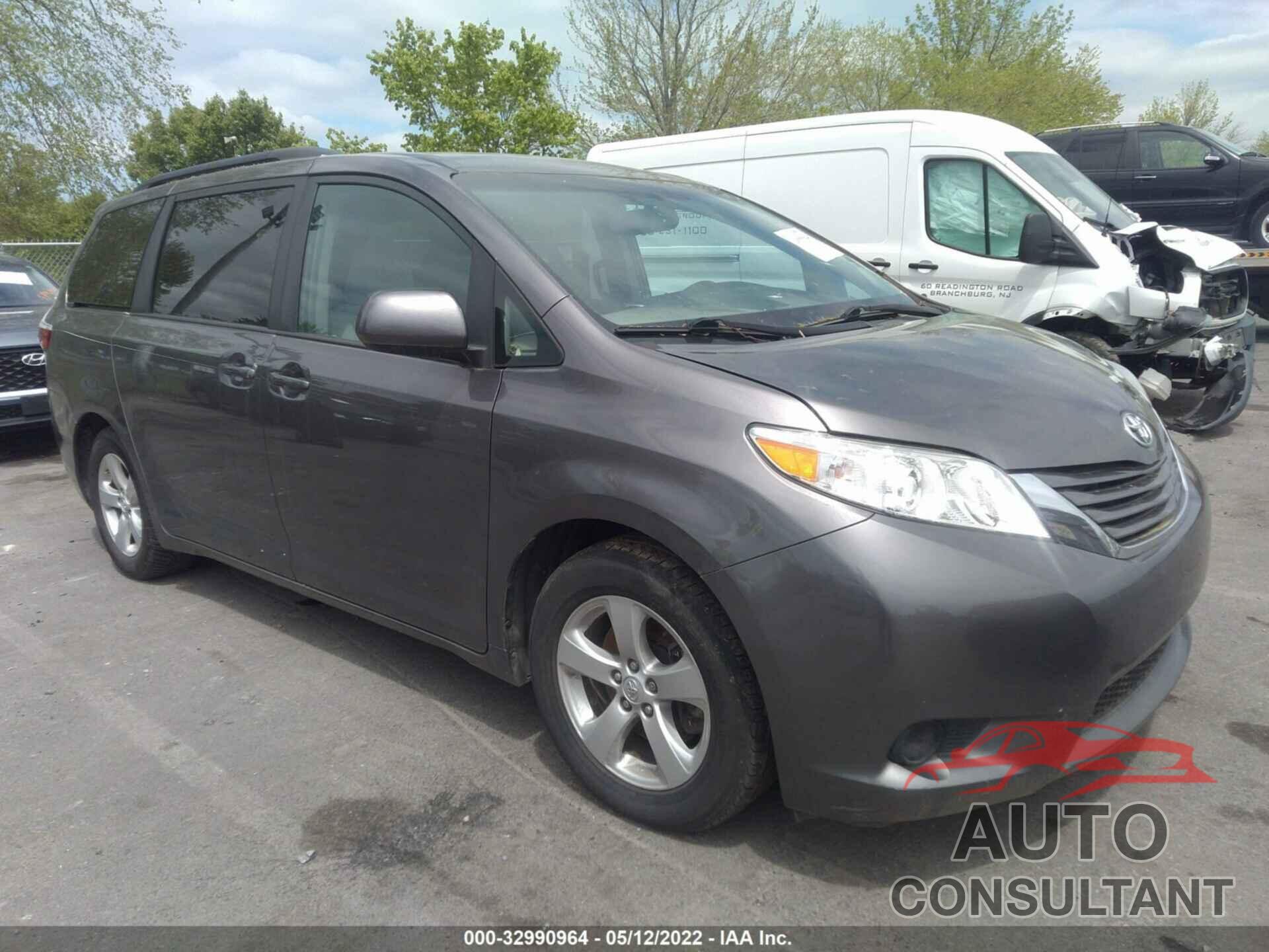 TOYOTA SIENNA 2017 - 5TDKZ3DC9HS859827