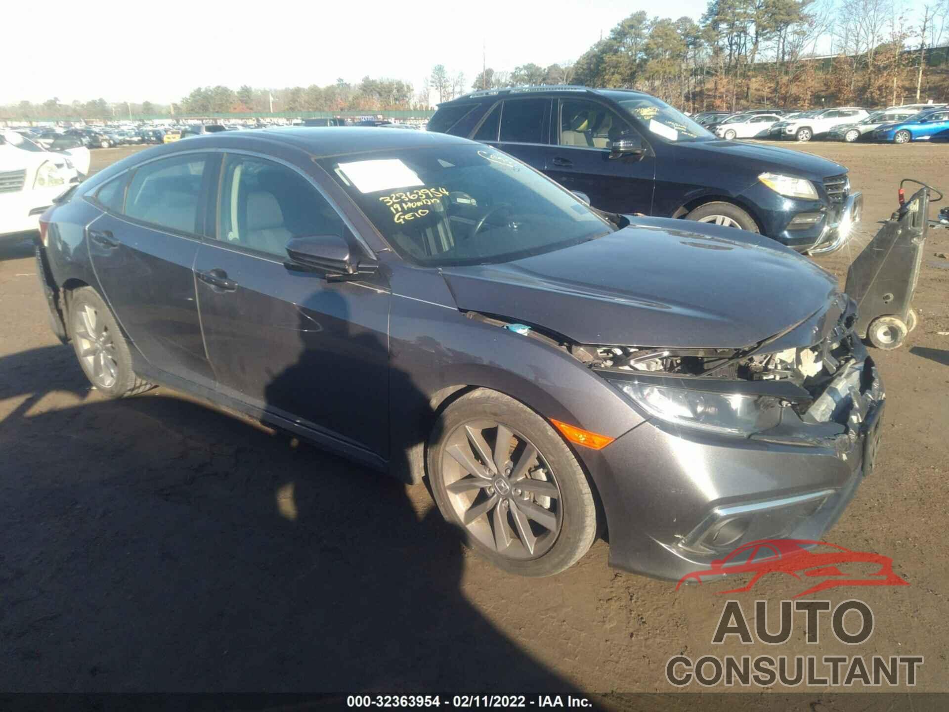 HONDA CIVIC SEDAN 2019 - 19XFC1F31KE212571