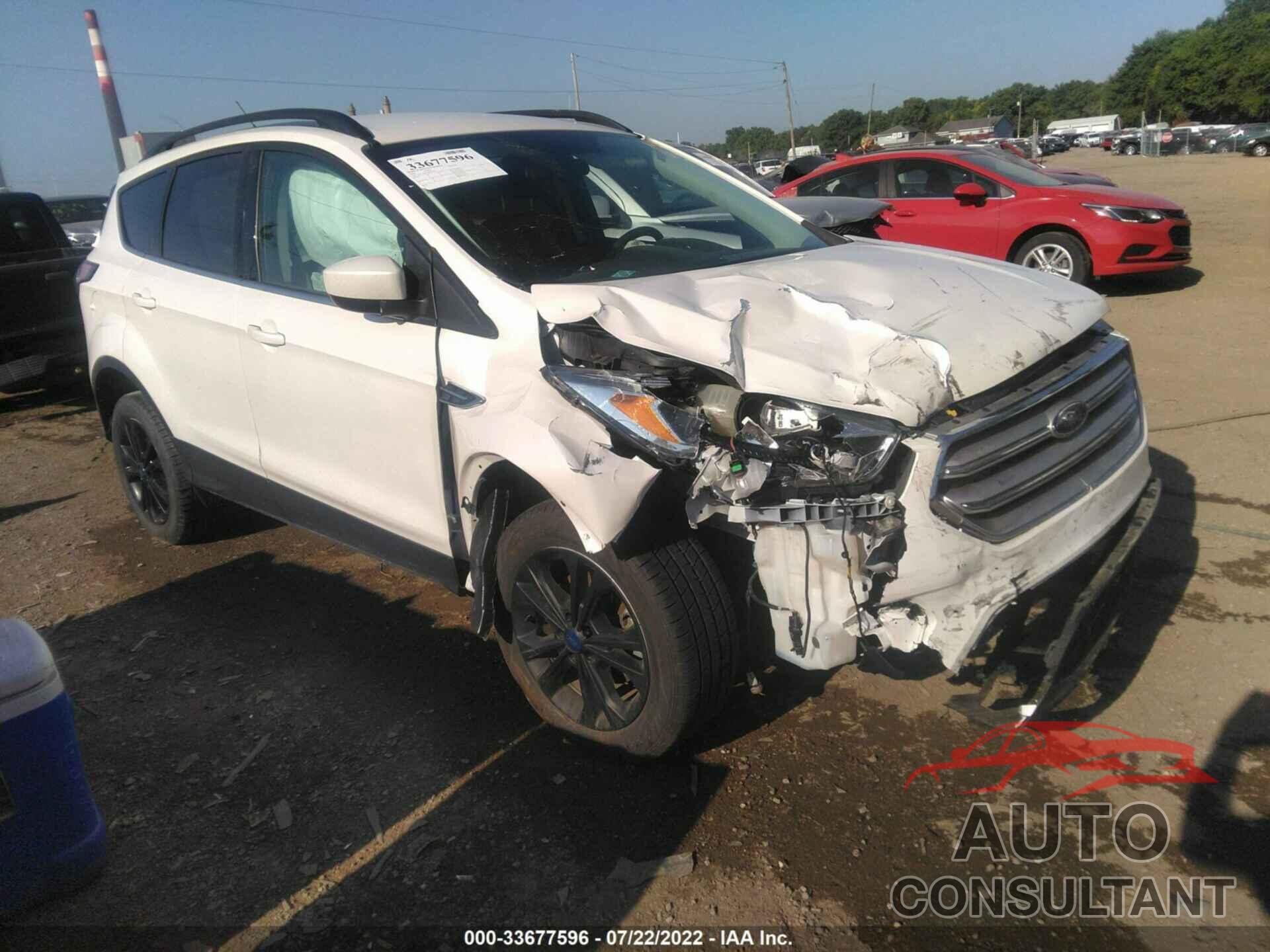 FORD ESCAPE 2018 - 1FMCU0GD4JUB51861
