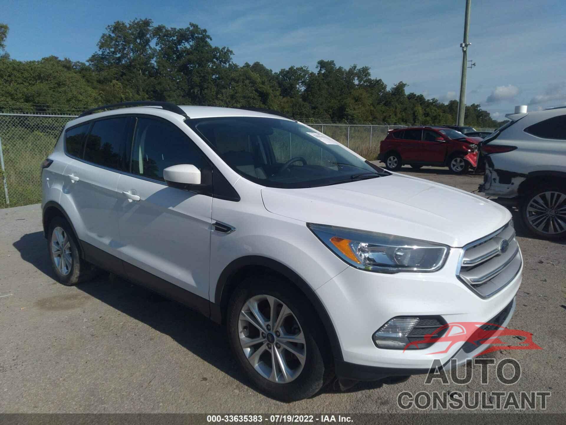 FORD ESCAPE 2018 - 1FMCU0GD0JUA58061