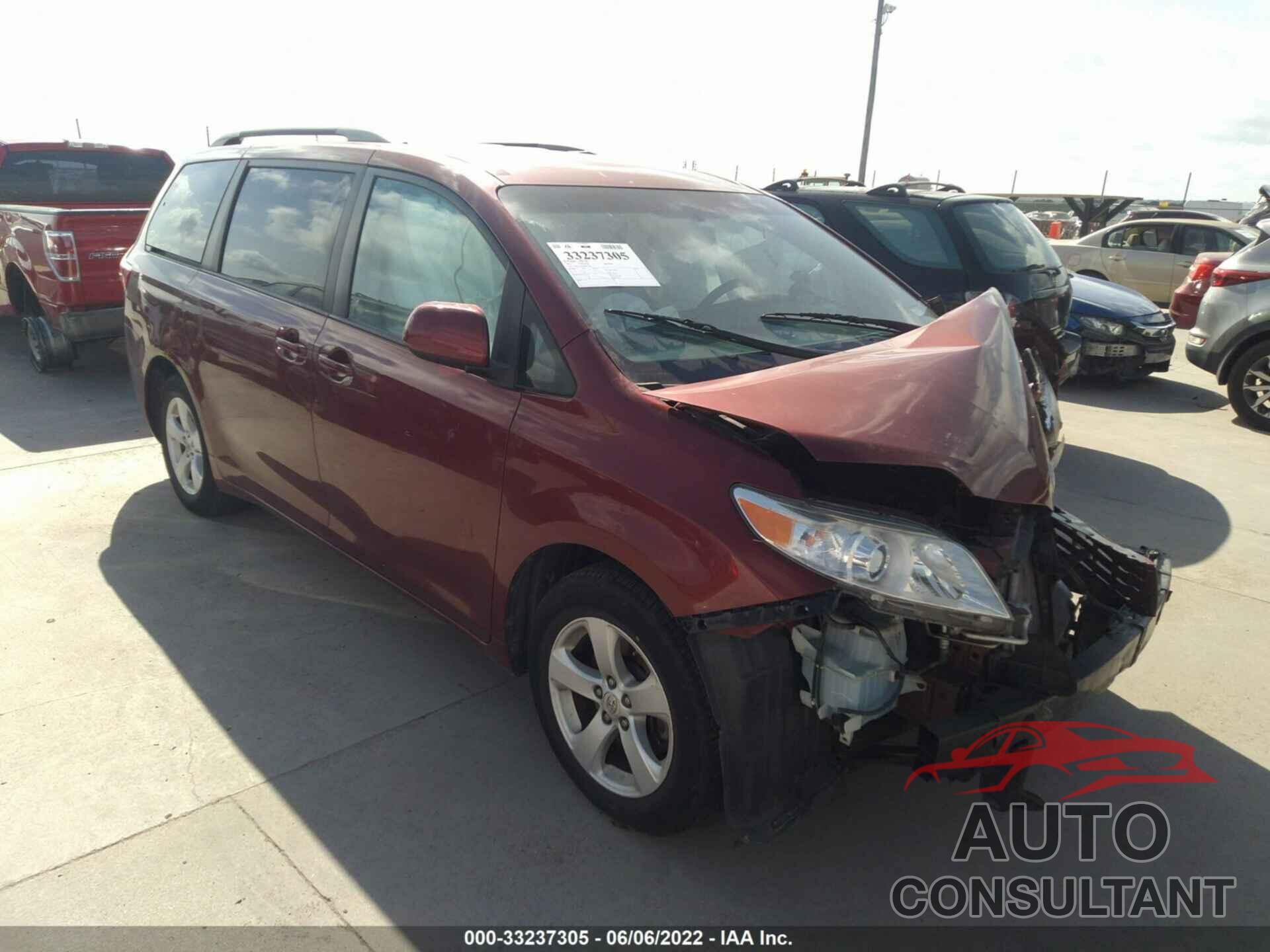 TOYOTA SIENNA 2017 - 5TDKZ3DC6HS832956