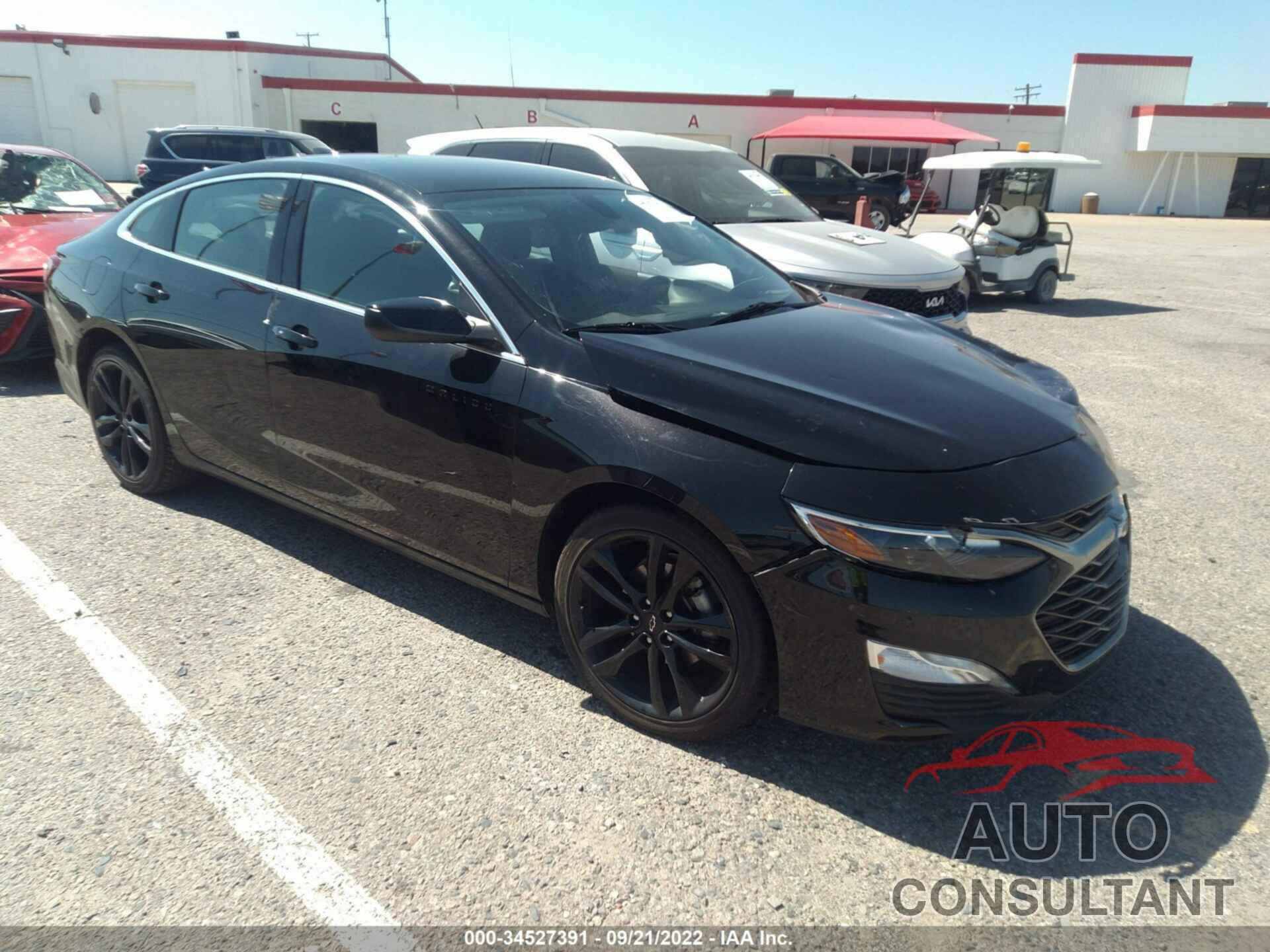 CHEVROLET MALIBU 2021 - 1G1ZD5ST9MF017990