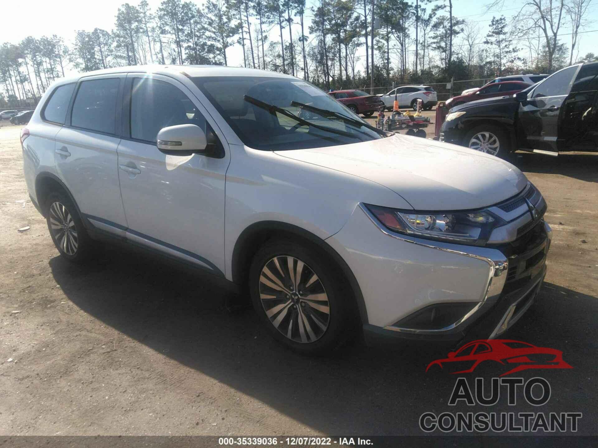 MITSUBISHI OUTLANDER 2019 - JA4AD3A37KZ008950