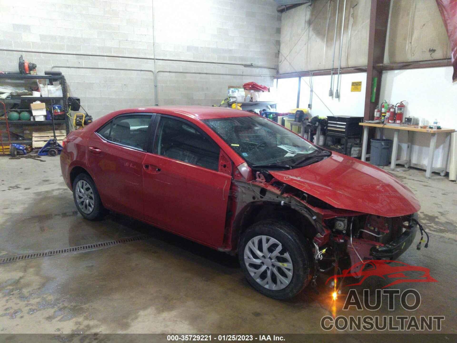 TOYOTA COROLLA 2018 - 2T1BURHE6JC124170