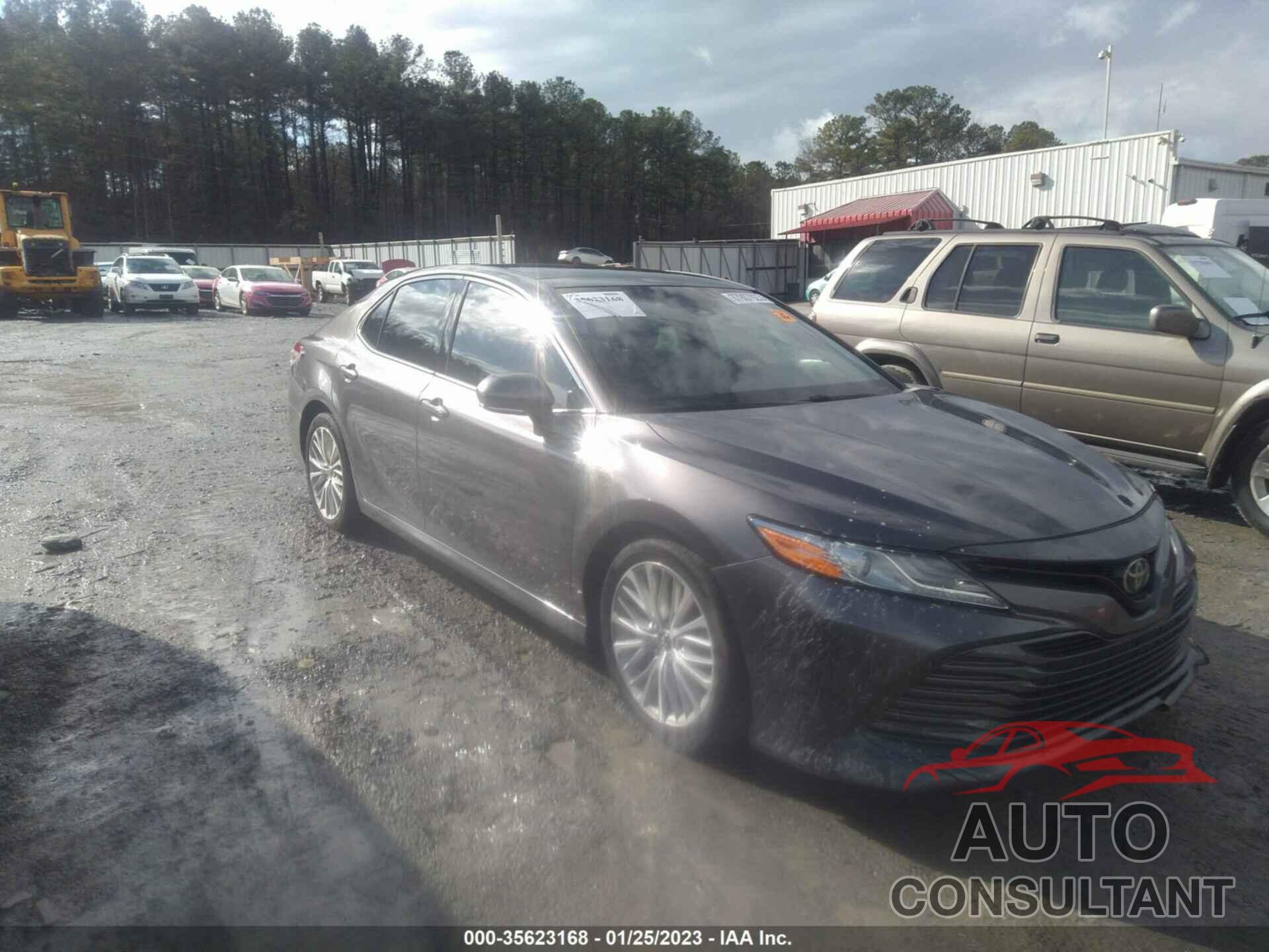 TOYOTA CAMRY 2018 - 4T1B11HKXJU030663