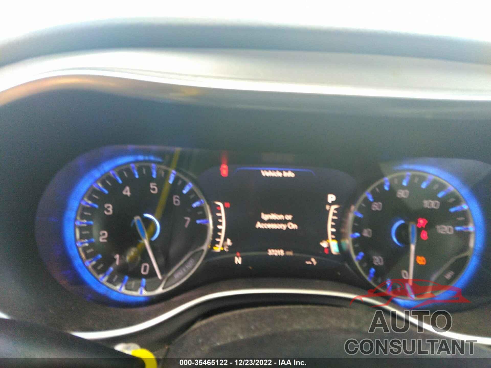 CHRYSLER PACIFICA 2019 - 2C4RC1EG8KR615964