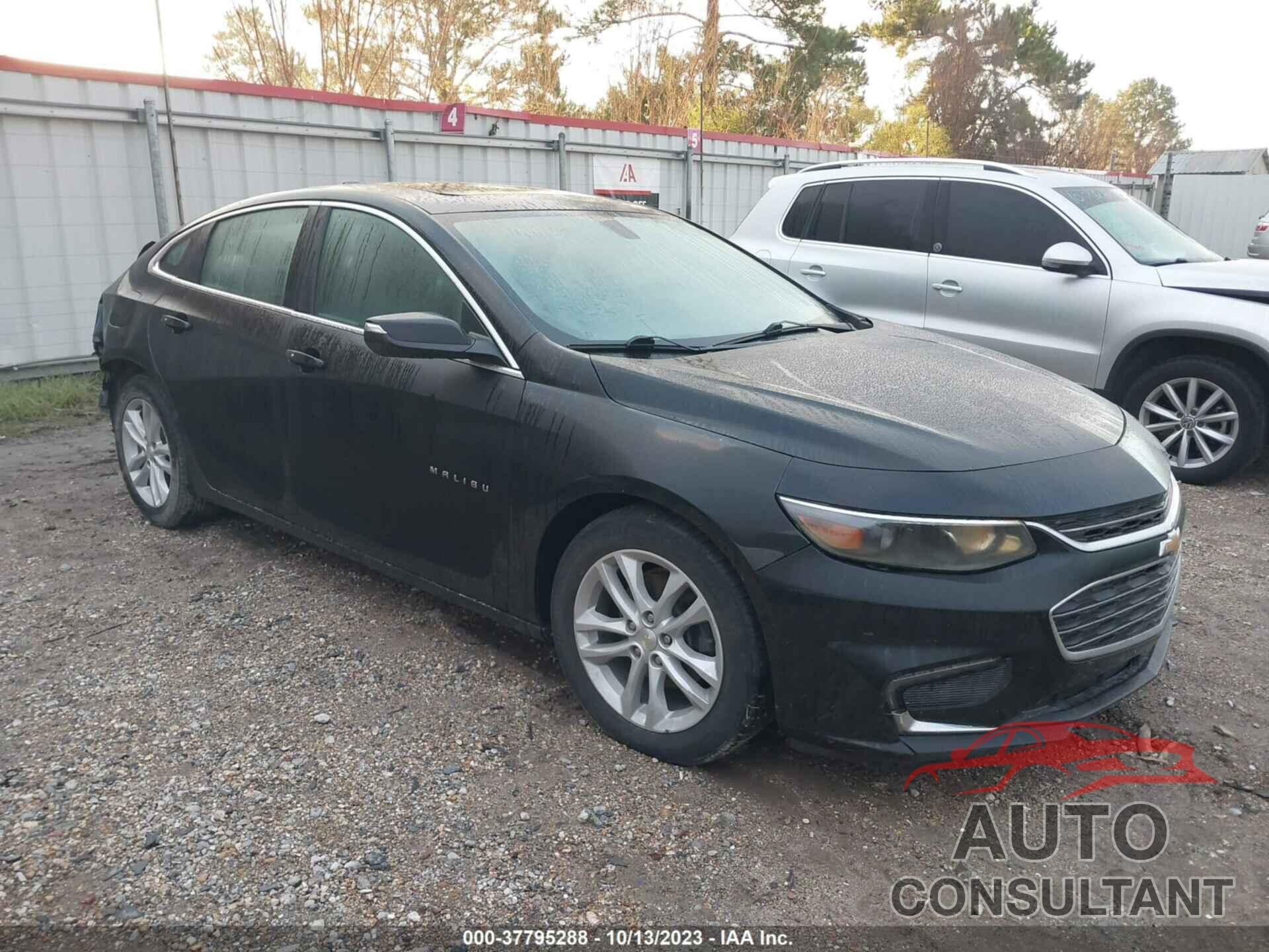 CHEVROLET MALIBU 2018 - 1G1ZD5STXJF124669