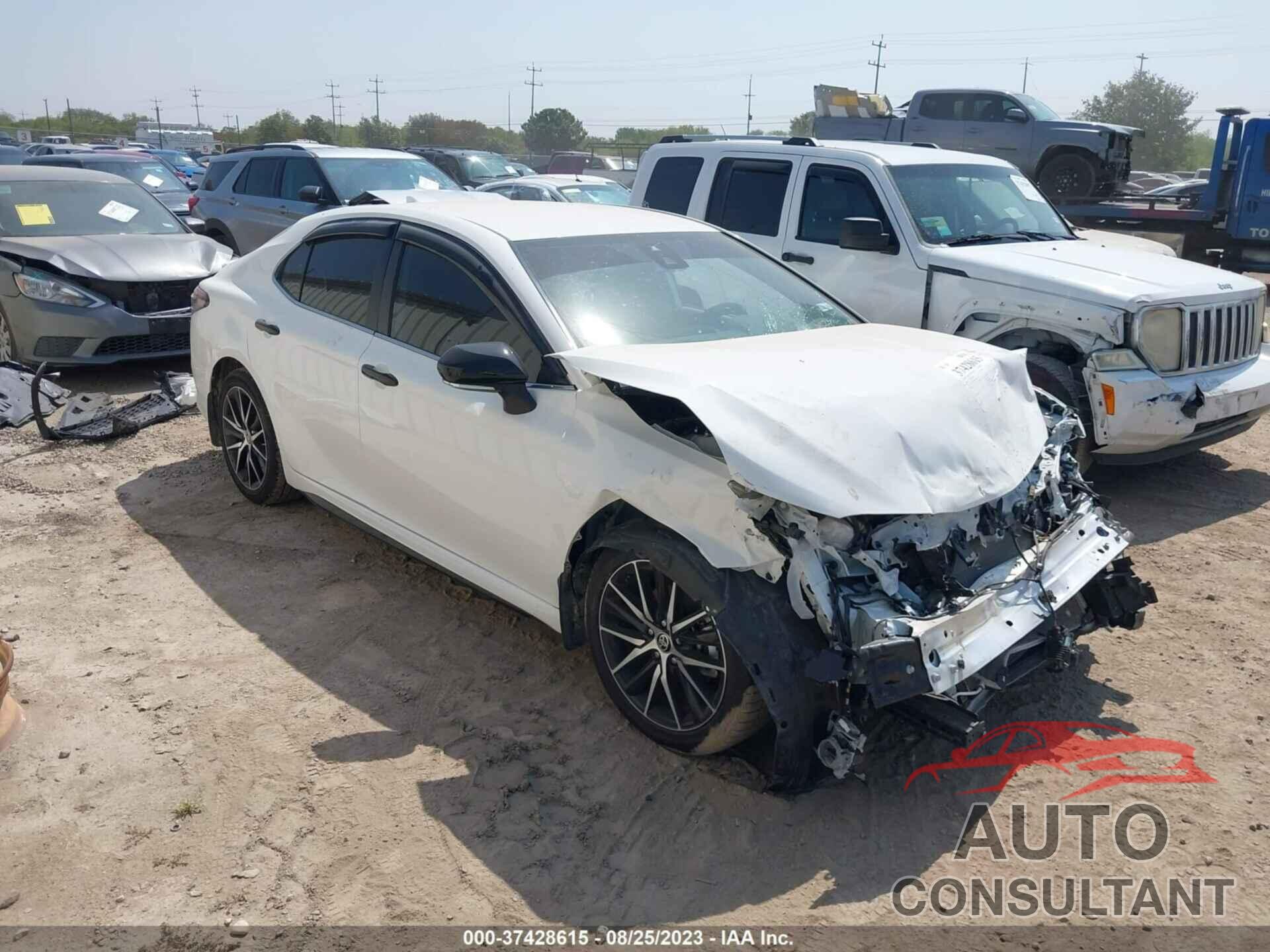 TOYOTA CAMRY 2023 - 4T1G11AK8PU785044