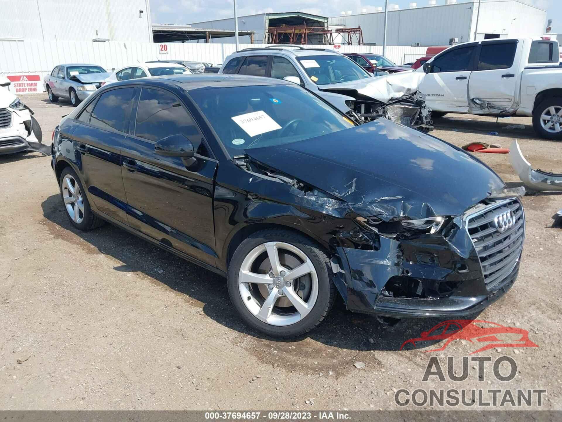 AUDI A3 2016 - WAUA7GFF7G1022454