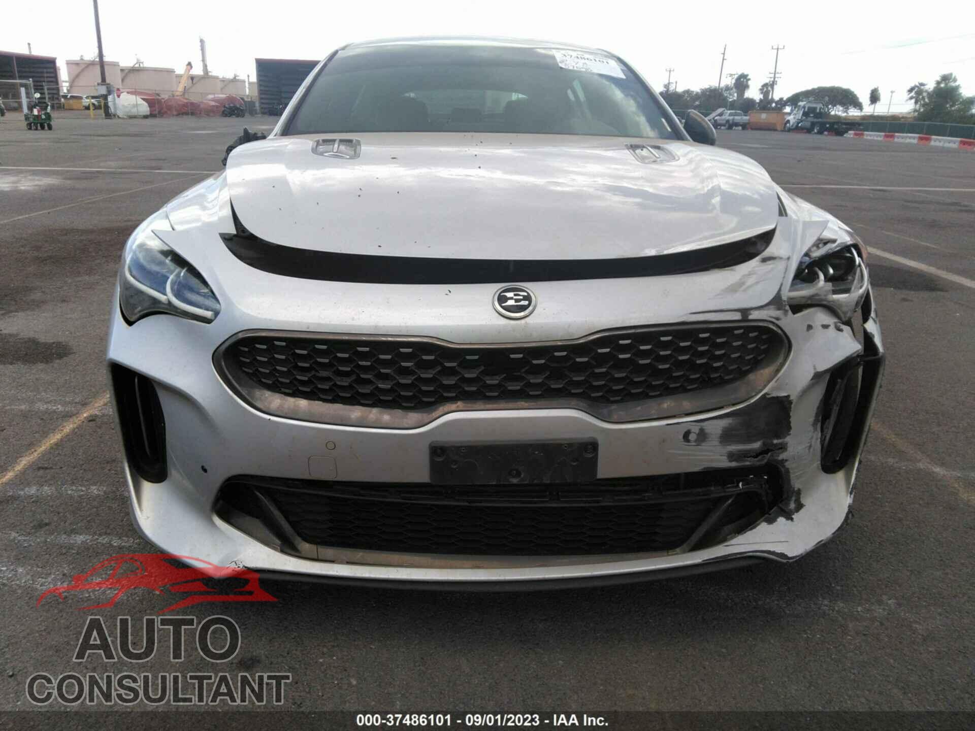 KIA STINGER 2018 - KNAE35LCXJ6029663