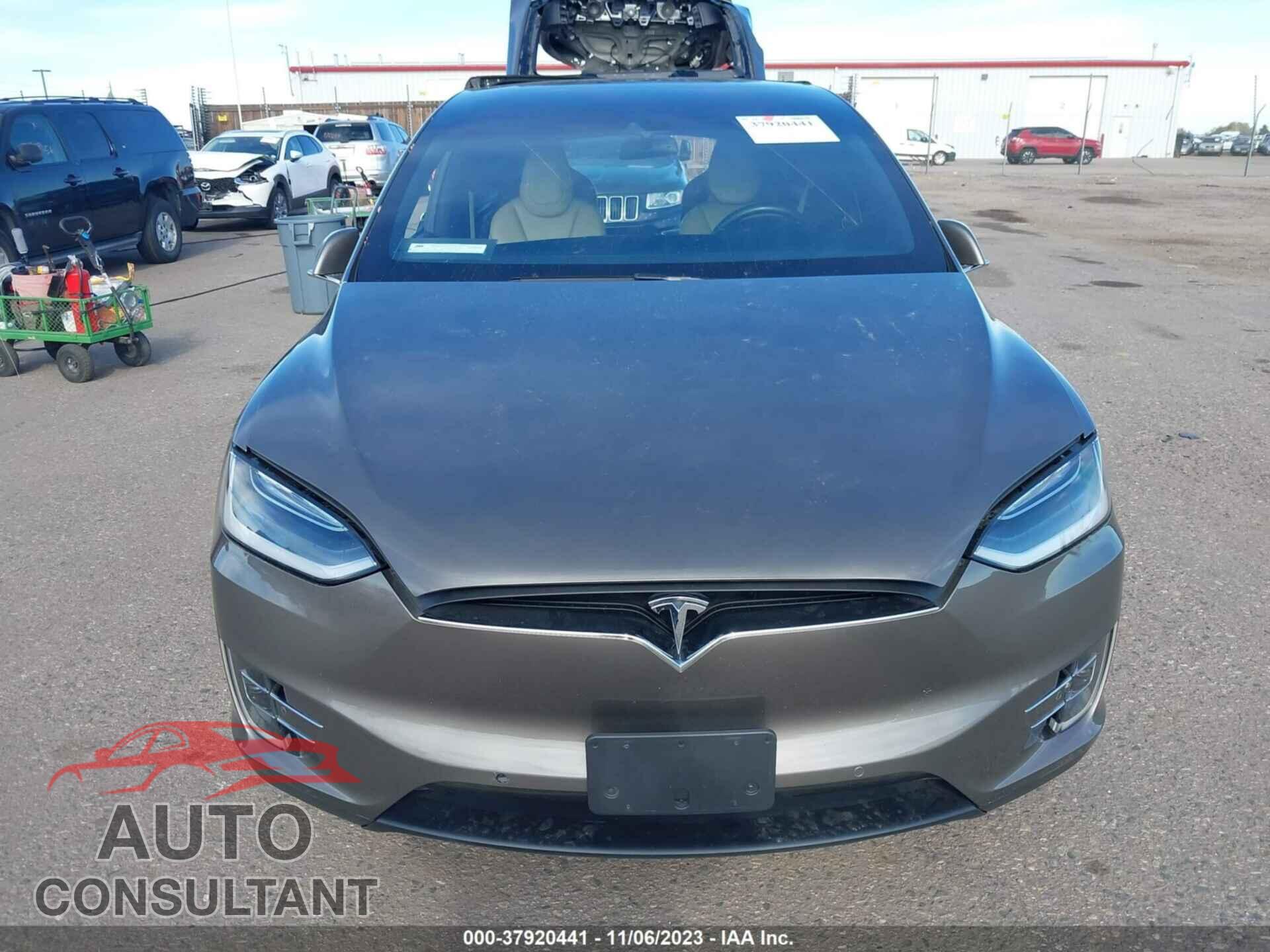 TESLA MODEL X 2016 - 5YJXCBE21GF016828