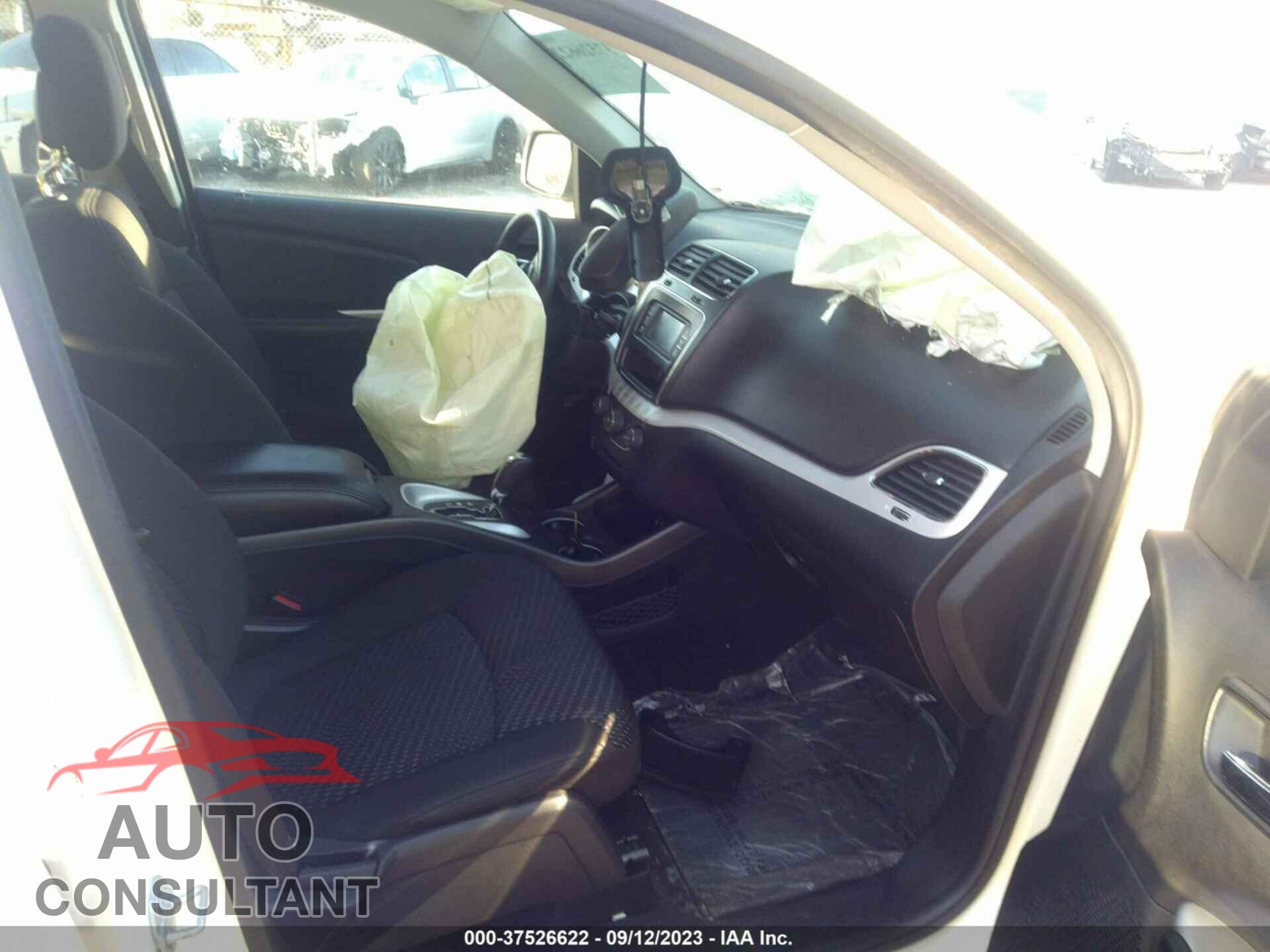 DODGE JOURNEY 2019 - 3C4PDCBG7KT833332