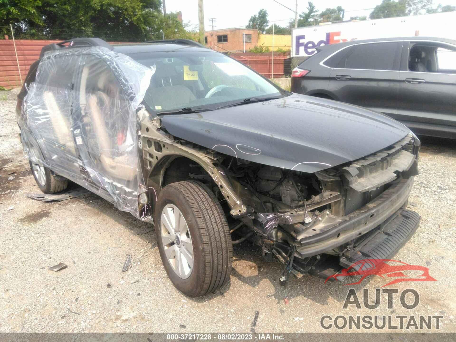 SUBARU OUTBACK 2018 - 4S4BSAFC4J3272590