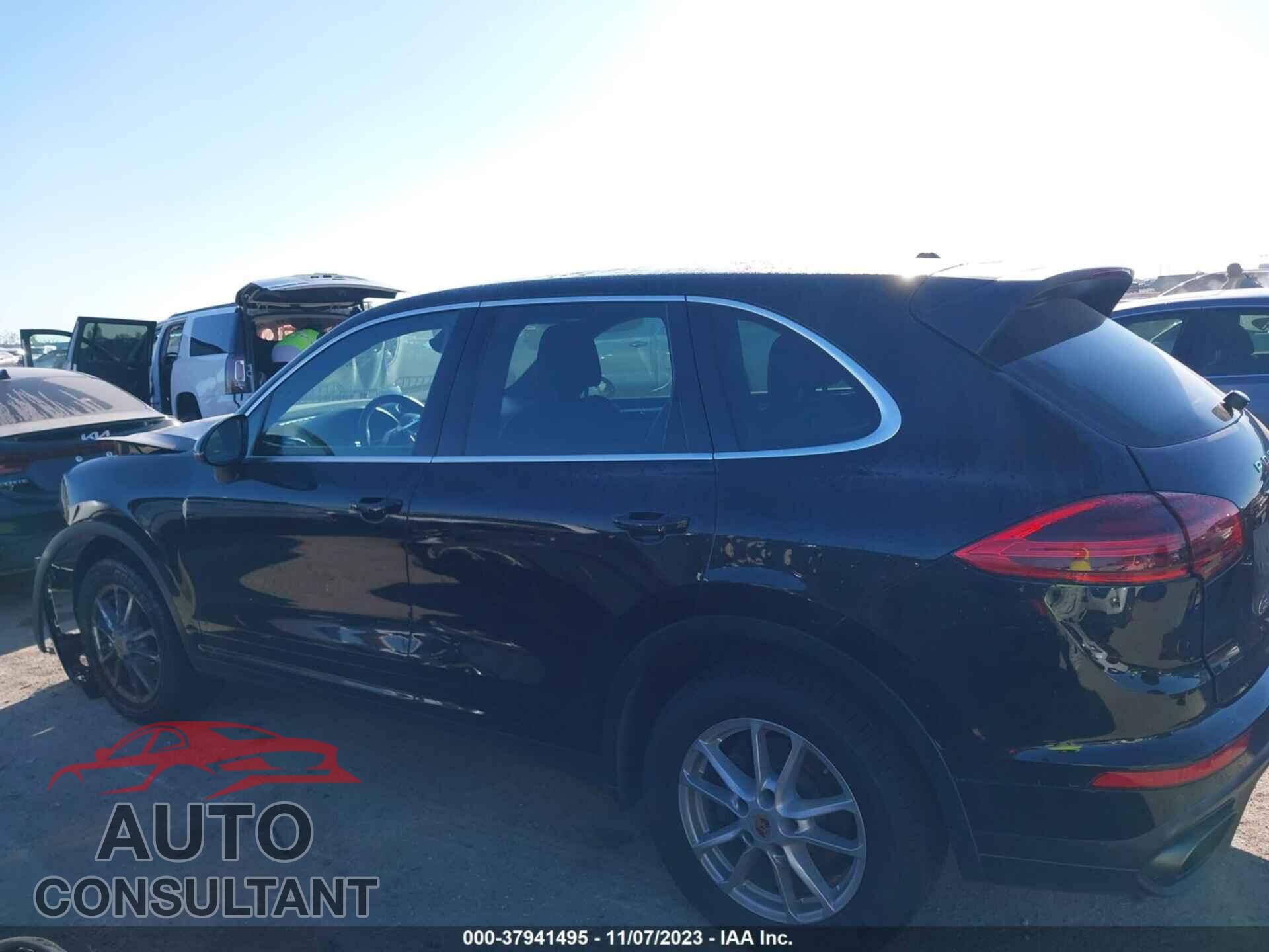 PORSCHE CAYENNE 2016 - WP1AA2A27GKA09725